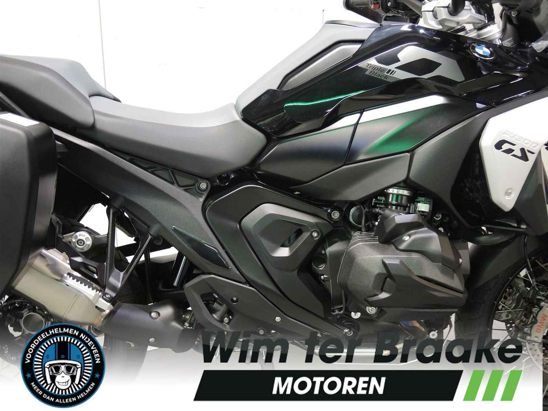 BMW R 1300 GS ABS Triple Black - 2024 - 18/23