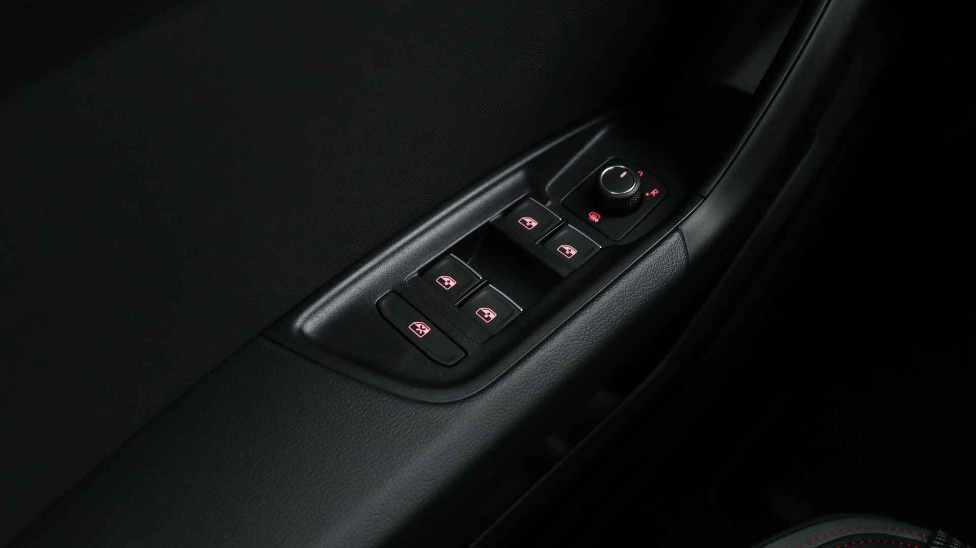 Audi A1 Sportback S Edition 30 TFSI S-tronic 110 pk | 18" LM | Zwart optiek plus | LED | Adaptief onderstel | - 21/30