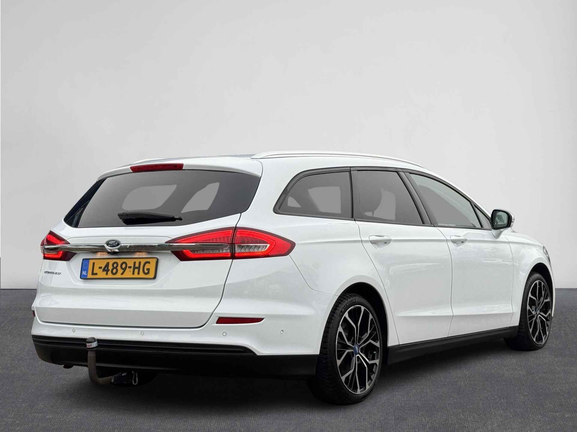 Ford Mondeo Wagon 1.5 Titanium | Automaat | ACC | Verwarmde vooruit | Navi | Camera | LM velgen | ( Vestiging - Nieuwegein ) - 2/31