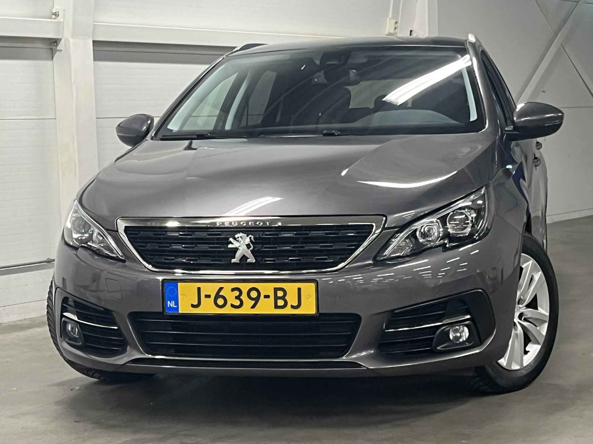 Peugeot 308 SW 1.2 PureTech Blue Lease Executive | Trekhaak | Panoramadak | Navigatie - 4/51