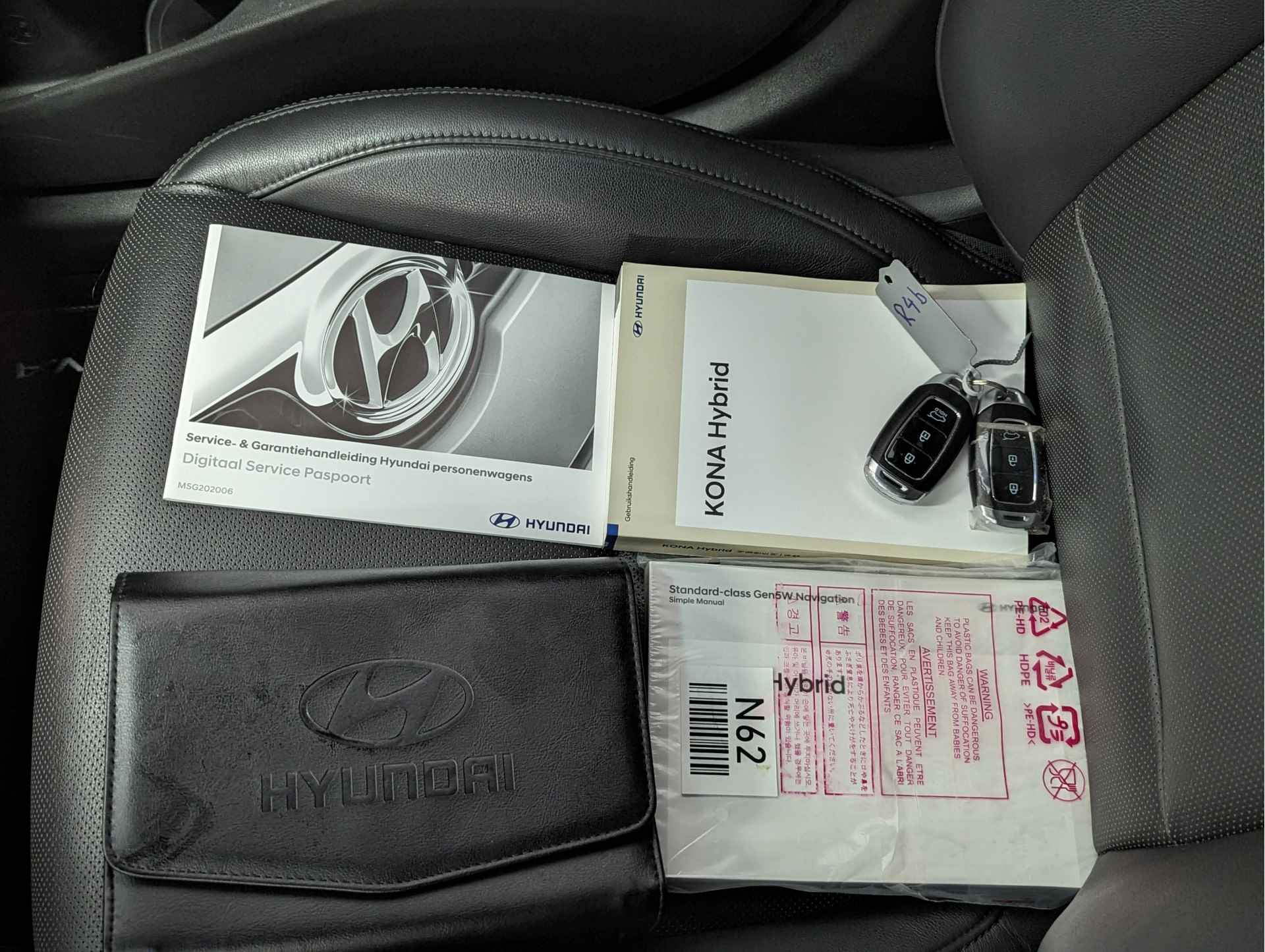 Hyundai KONA 1.6 GDI HEV Premium LEDER | LED | KEYLESS | ZEER COMPLETE SUV - 13/46