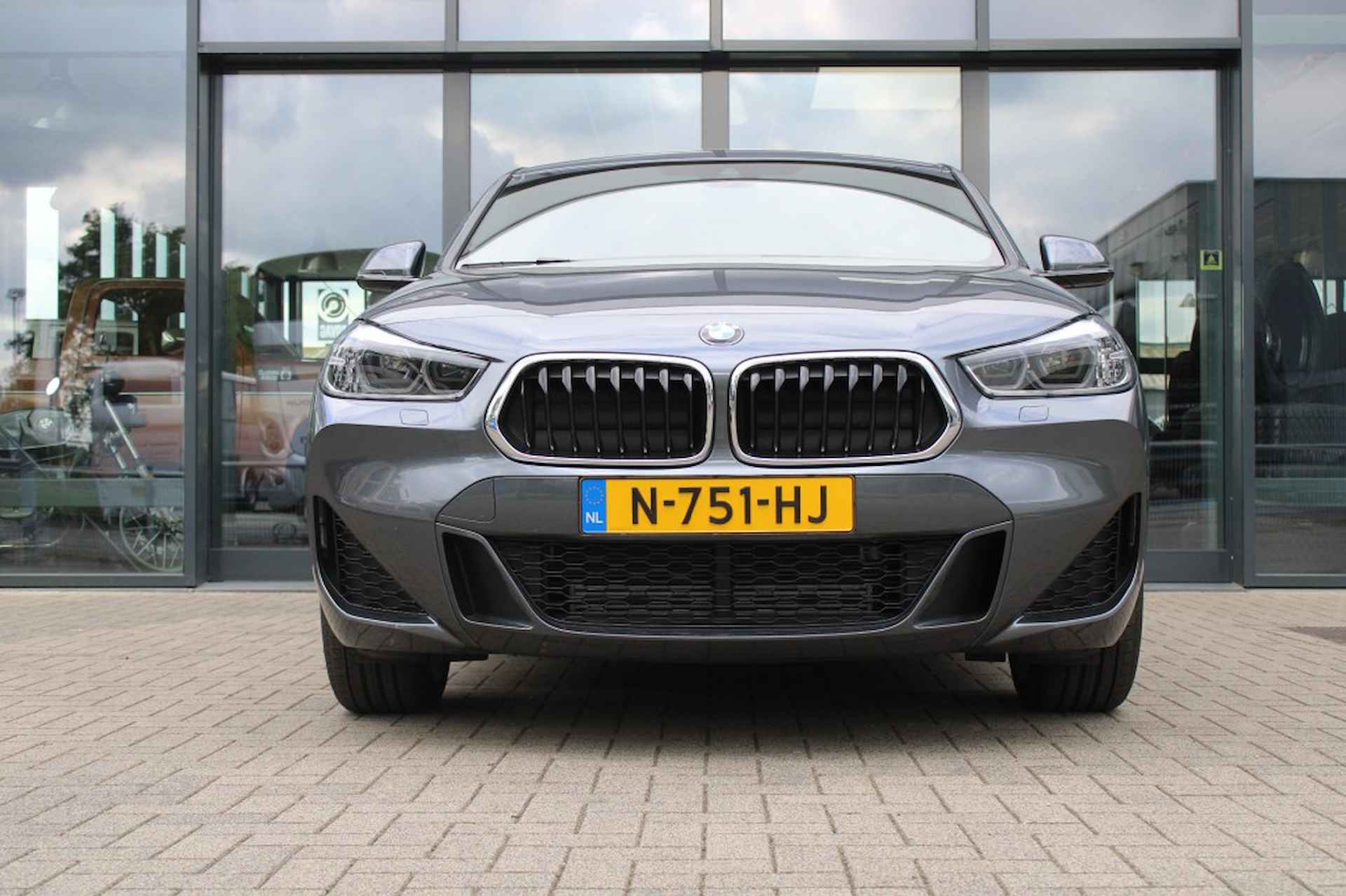 BMW X2 XDRIVE 2.0i Executive ED. Panodak / Head Up / PDC / M-Sport - 3/52