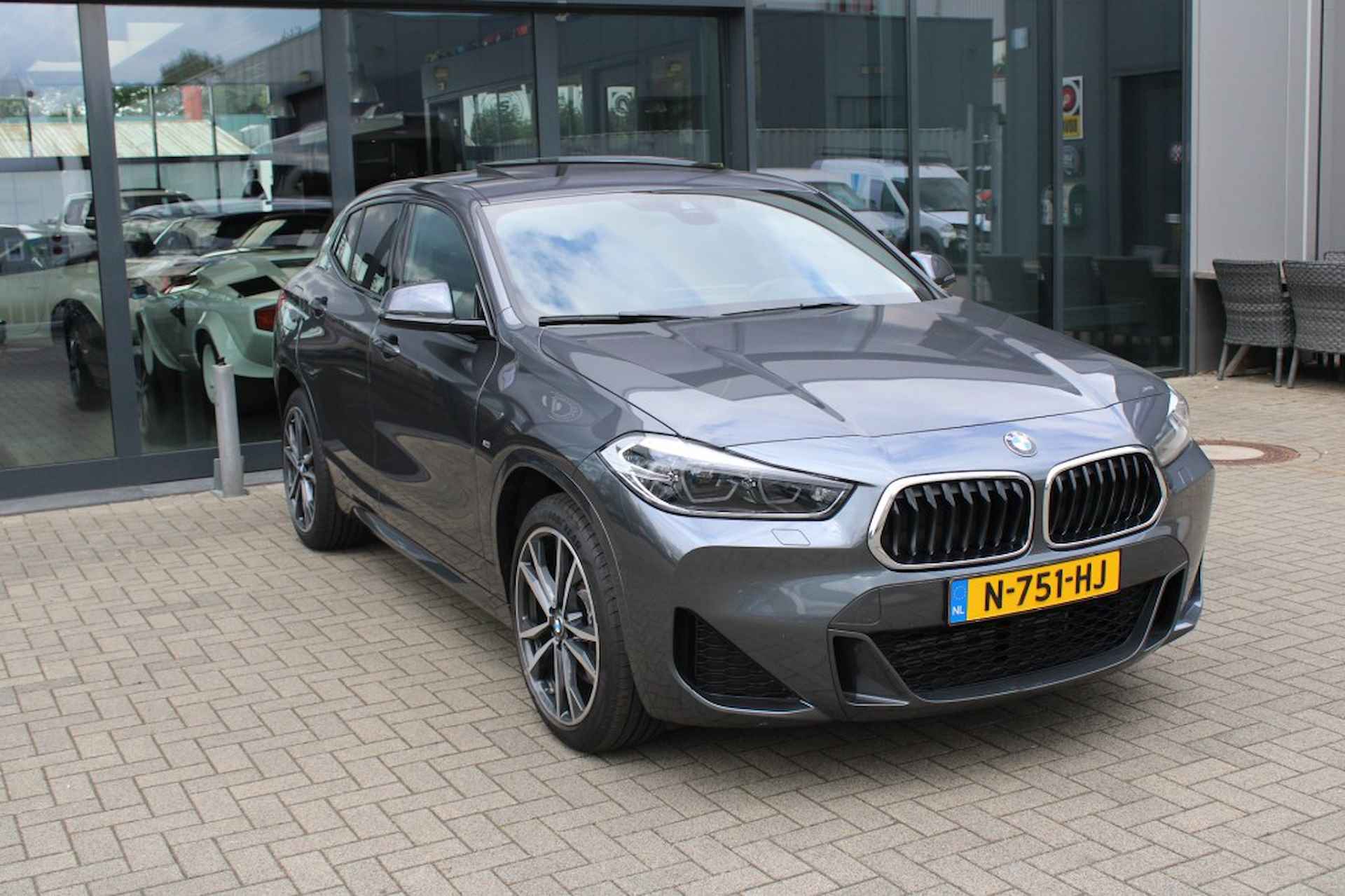 BMW X2 XDRIVE 2.0i Executive ED. Panodak / Head Up / PDC / M-Sport - 4/52