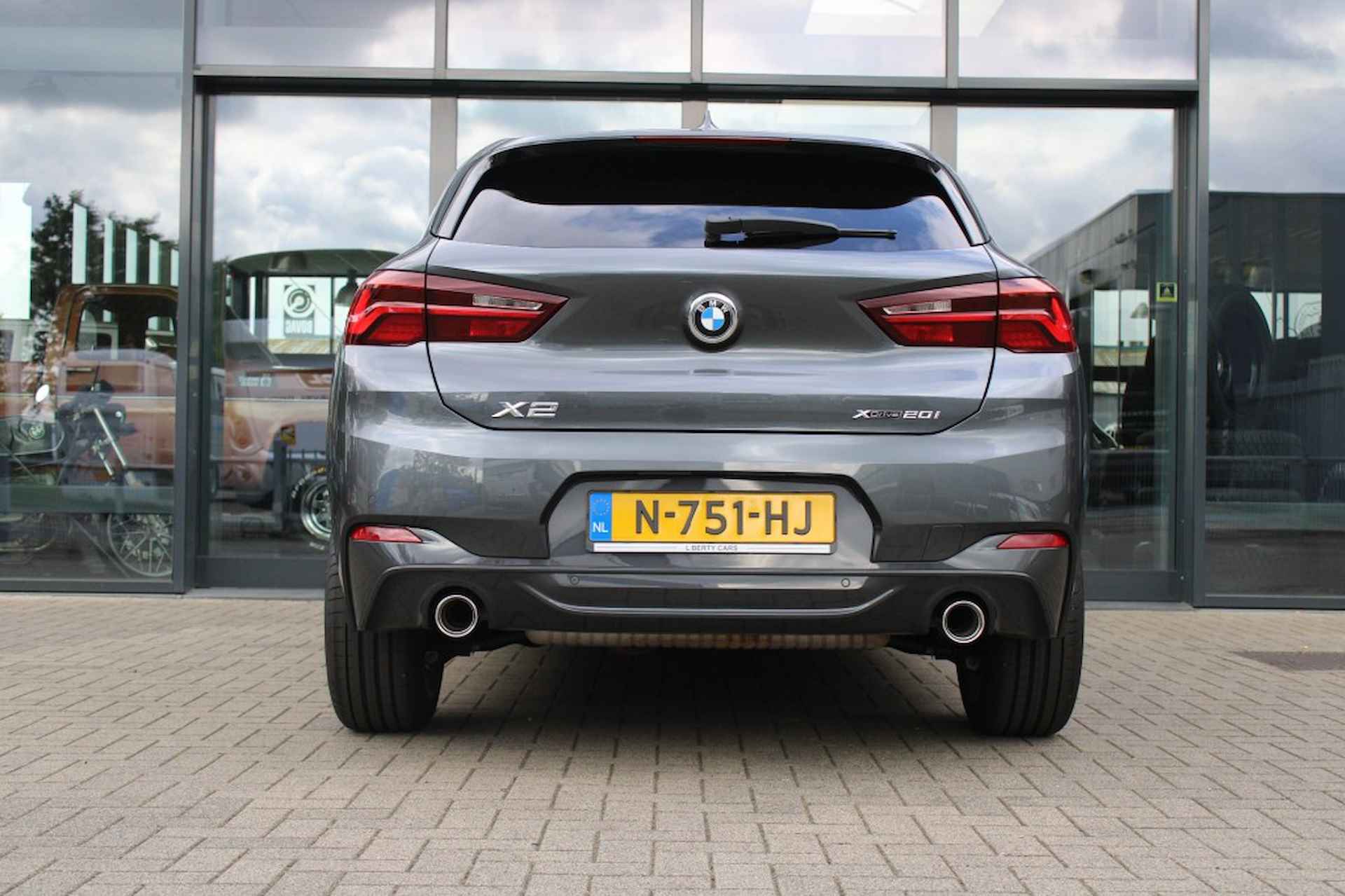 BMW X2 XDRIVE 2.0i Executive ED. Panodak / Head Up / PDC / M-Sport - 12/52