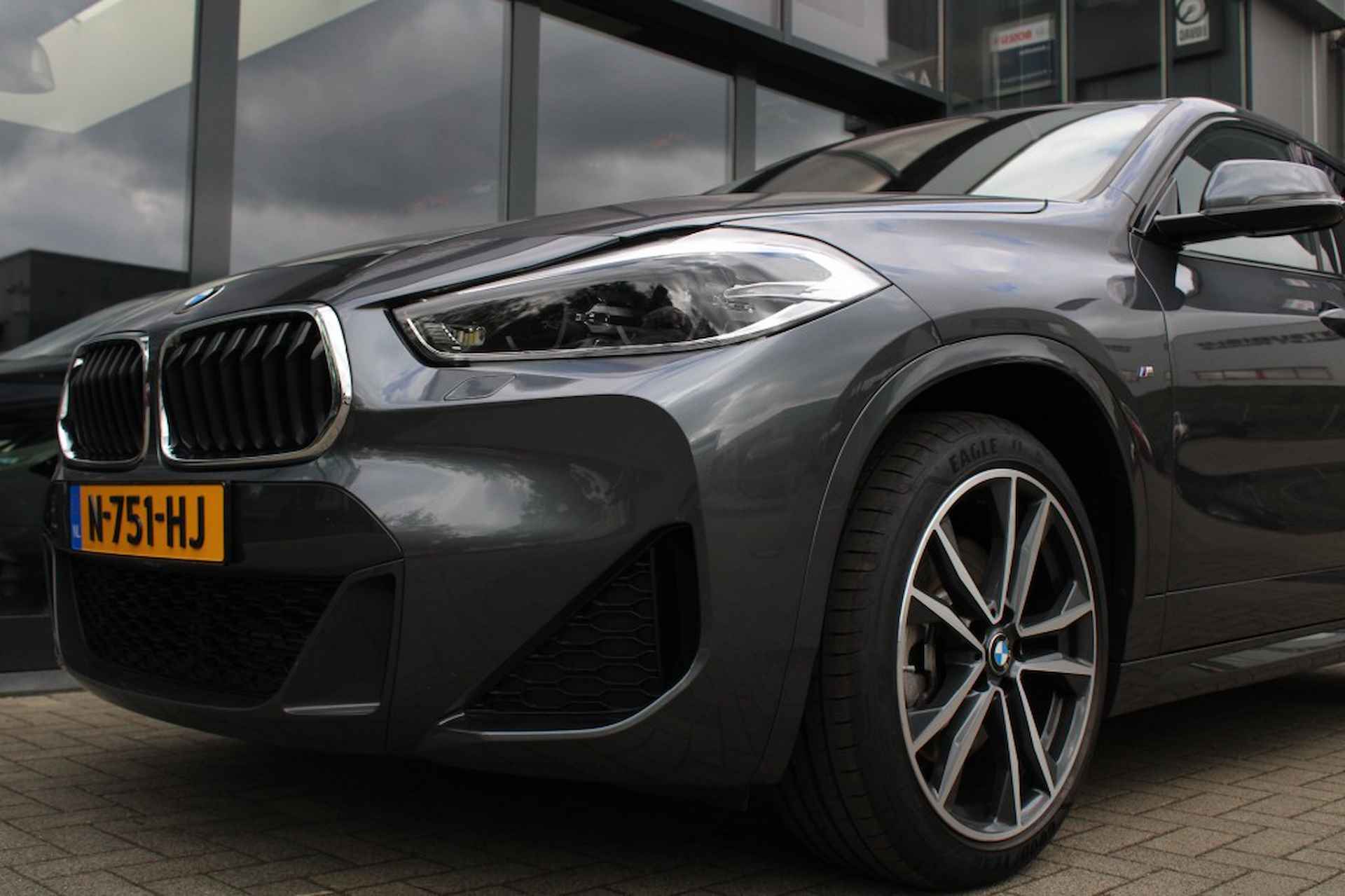 BMW X2 XDRIVE 2.0i Executive ED. Panodak / Head Up / PDC / M-Sport - 52/52