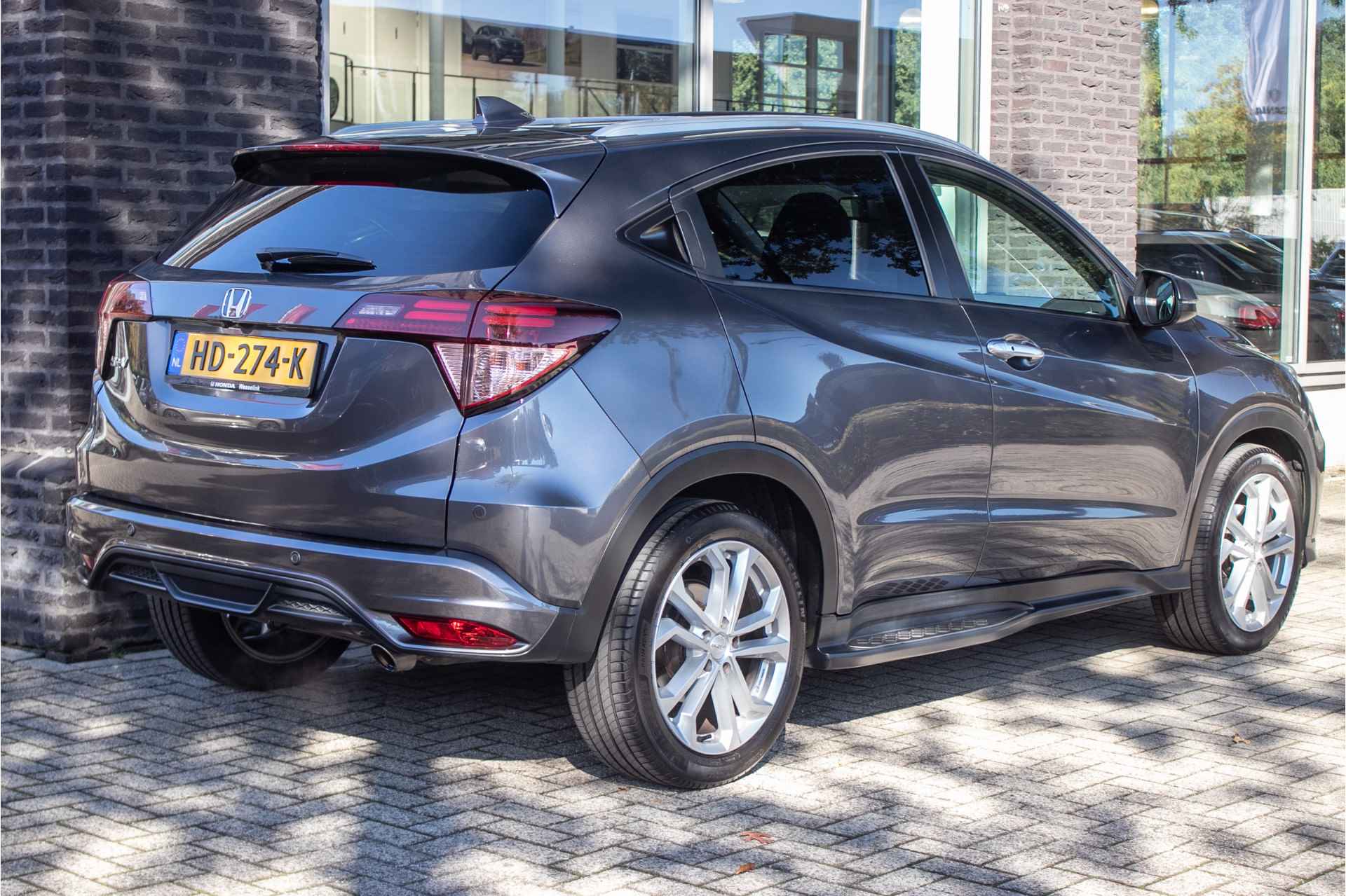 Honda HR-V 1.5 i-VTEC Executive - All-in rijklrprs | schuif-k dak | navi - 3/43