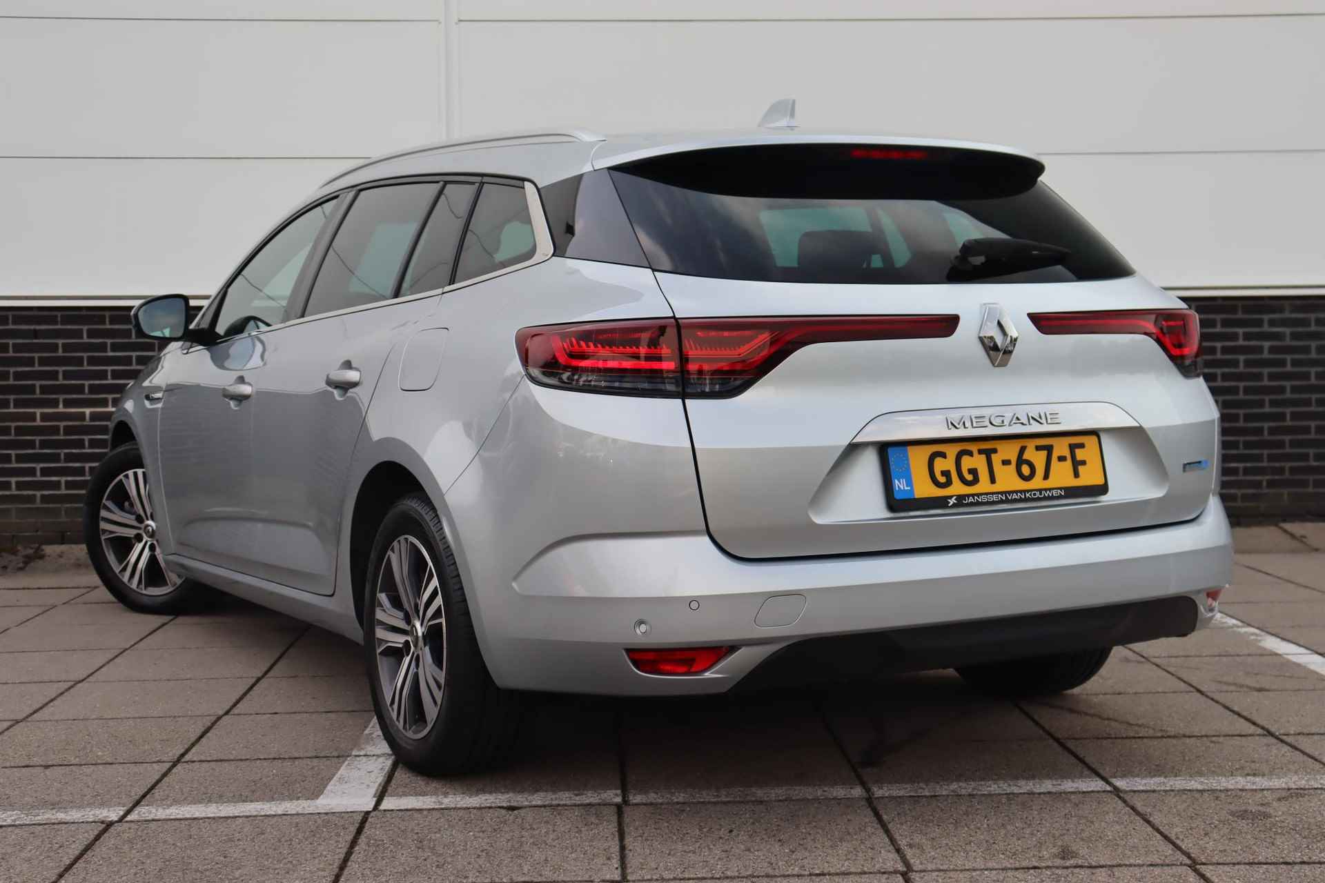 Renault Mégane Estate 1.6 E-Tech Plug-In Hybrid 160 Equilibre - 6/45