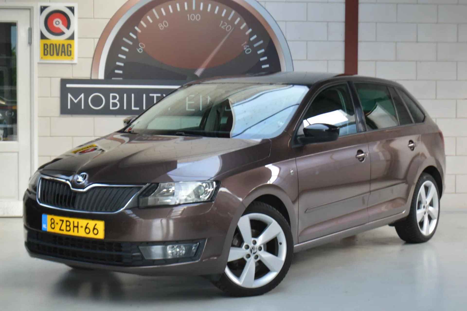 Skoda Rapid Spaceback 1.2 TSI Xenon Trekhaak Panorama all-season GARANTIE NL-AUTO - 3/30