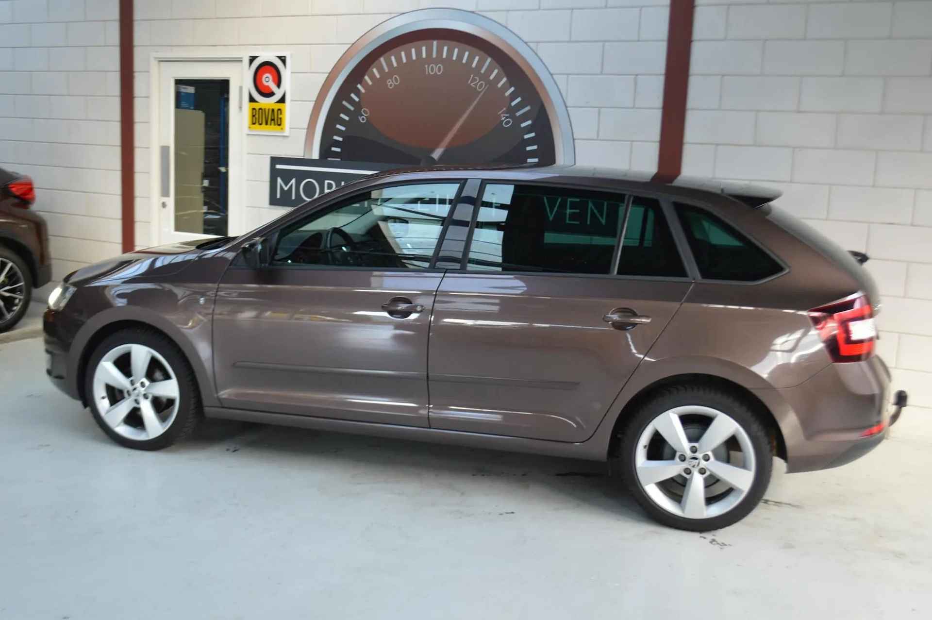 Skoda Rapid Spaceback 1.2 TSI Xenon Trekhaak Panorama all-season GARANTIE NL-AUTO - 7/30