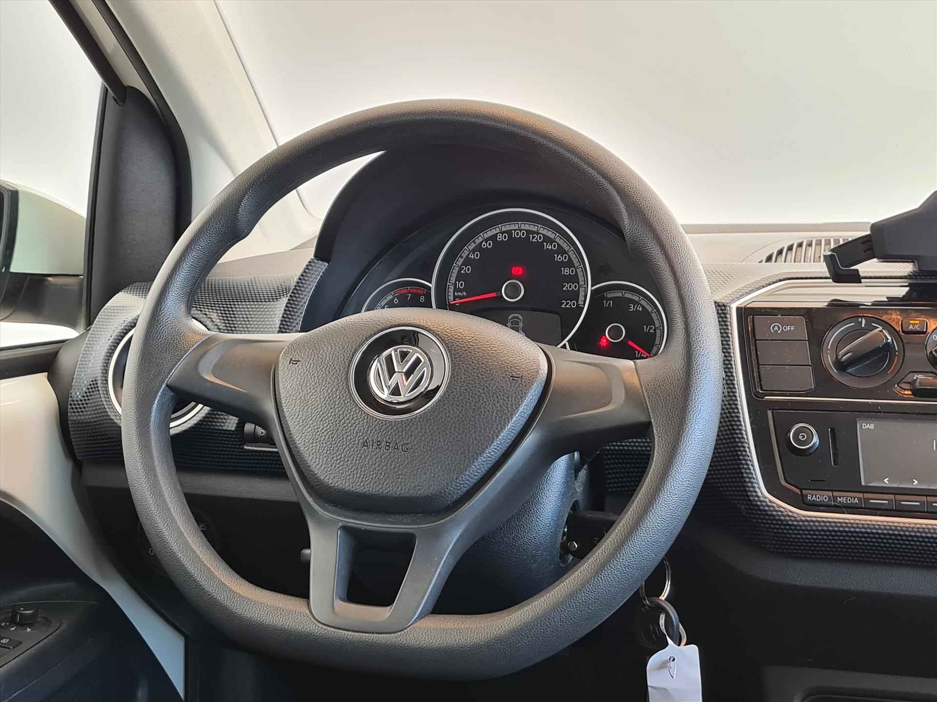 VOLKSWAGEN Up! 1.0 60PK 5D BMT Move up! AIRCO LMV BLUETOOTH - 13/19