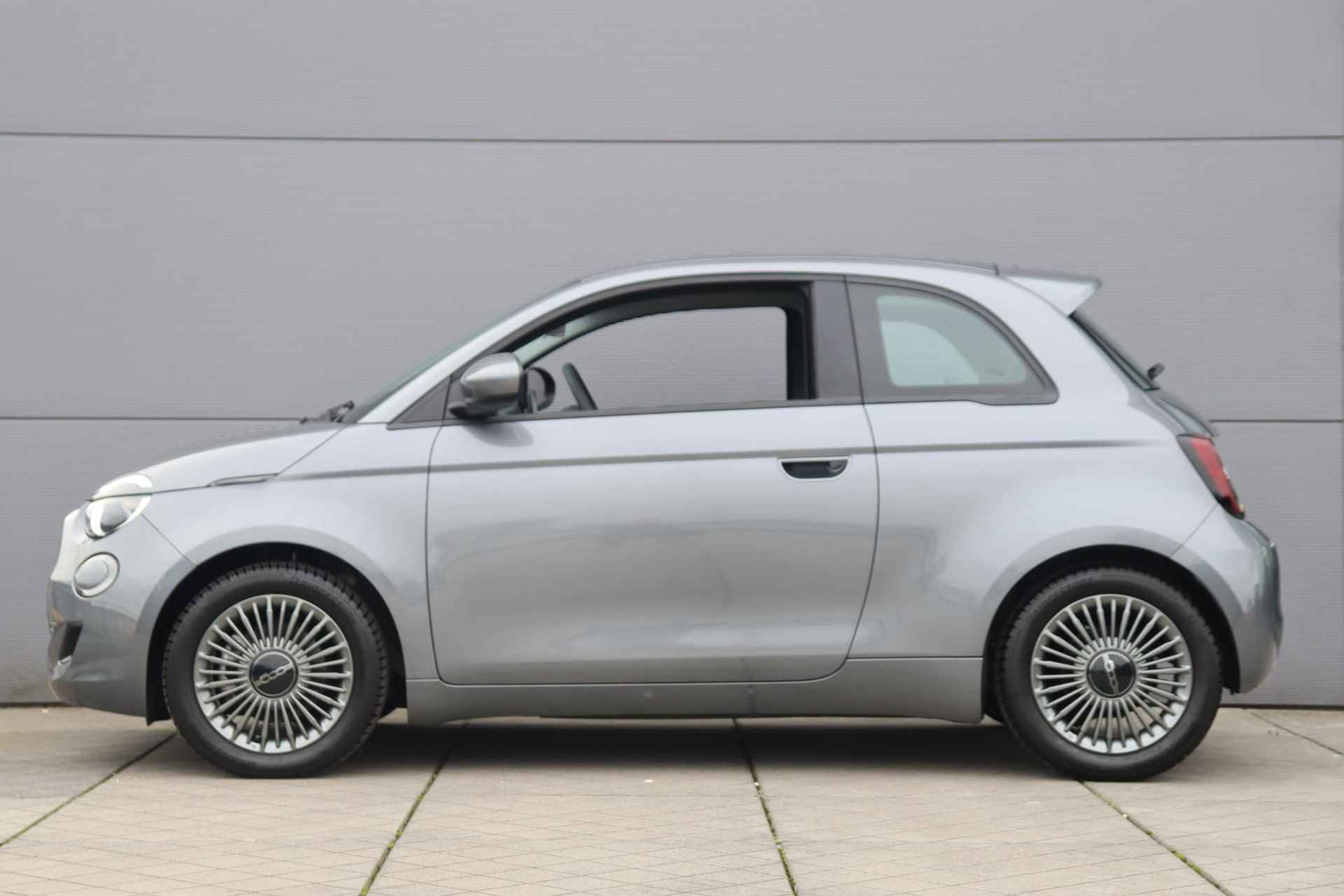 Fiat 500 Icon 42 kWh / Navi / Comfort Pack / Stoelverwarming / 3554 KM! - 2/52