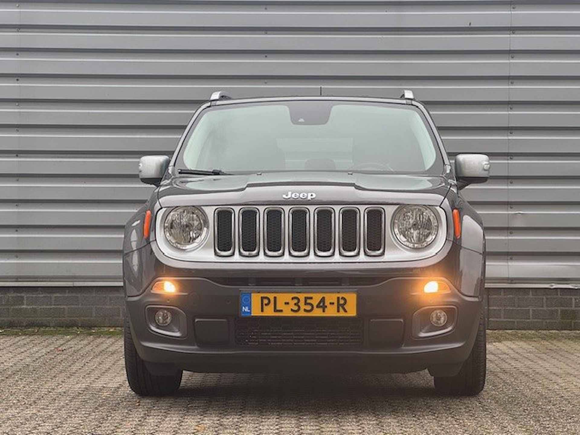 Jeep Renegade 1.4T 140pk AUTOMAAT Limited | Navigatie | Lichtmetalen Velgen | - 2/29