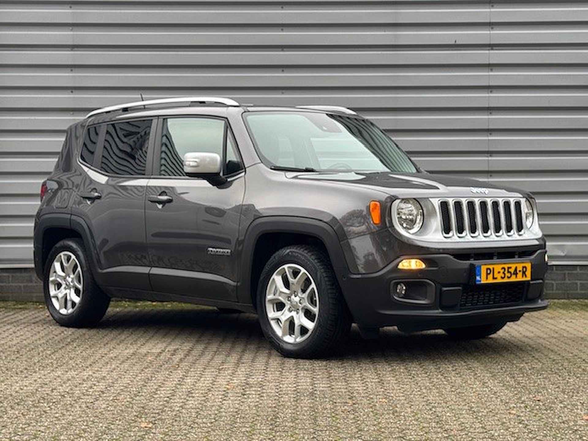 Jeep Renegade 1.4T 140pk AUTOMAAT Limited | Navigatie | Lichtmetalen Velgen | - 3/29