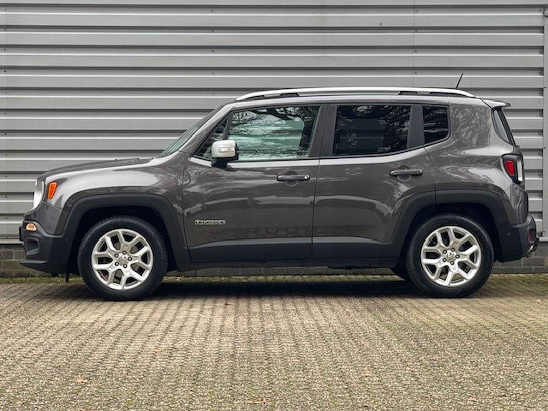 Jeep Renegade 1.4T 140pk AUTOMAAT Limited | Navigatie | Lichtmetalen Velgen | - 4/29