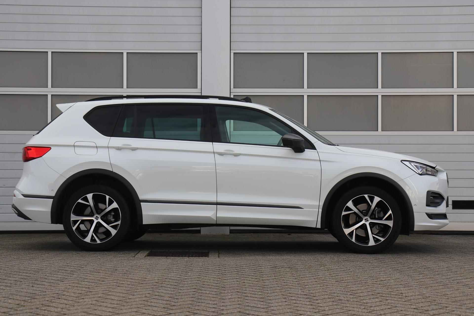 SEAT Tarraco 1.4 e-Hybrid 245pk DSG FR | Panoramadak | Trekhaak | Achteruitrijcamera | Elektrische Achterklep - 3/51