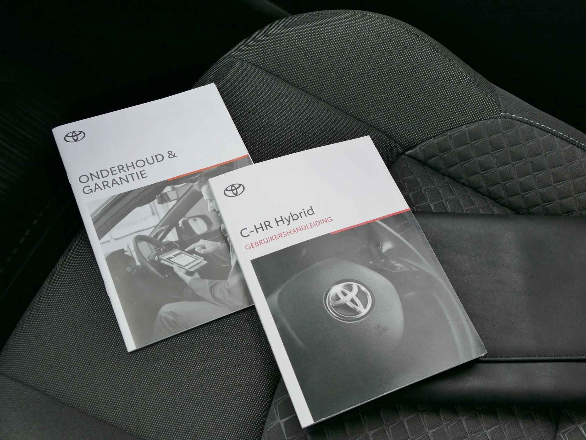 Toyota C-HR 1.8 Hybrid Active | achteruitrijcamera | all-season-banden | LED koplampen - 20/46