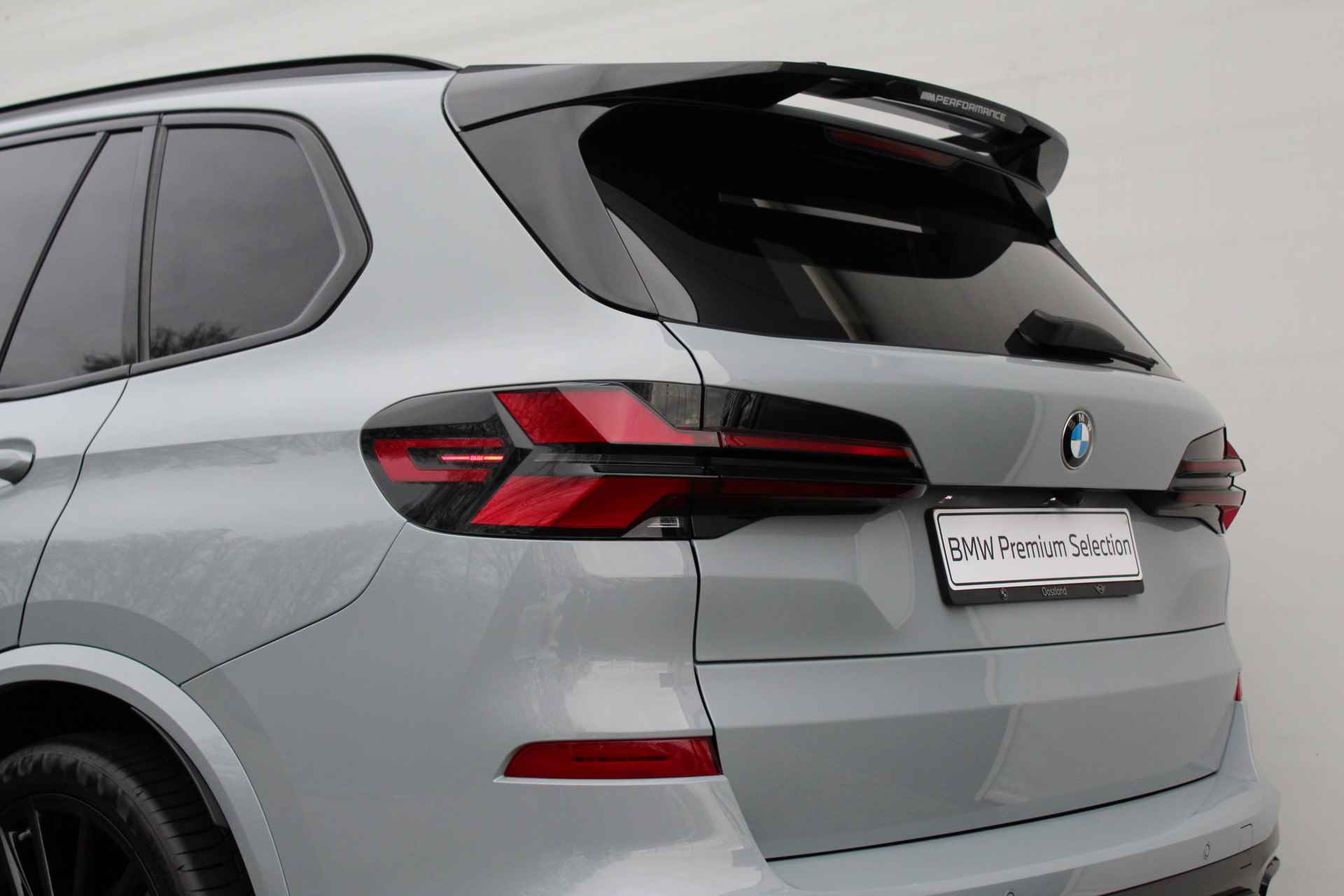BMW X5 xDrive40i High Executive M Sport Automaat / Trekhaak / Massagefunctie / Parking Assistant Professional / Soft-Close / Adaptief M Onderstel / Gesture Control - 11/39