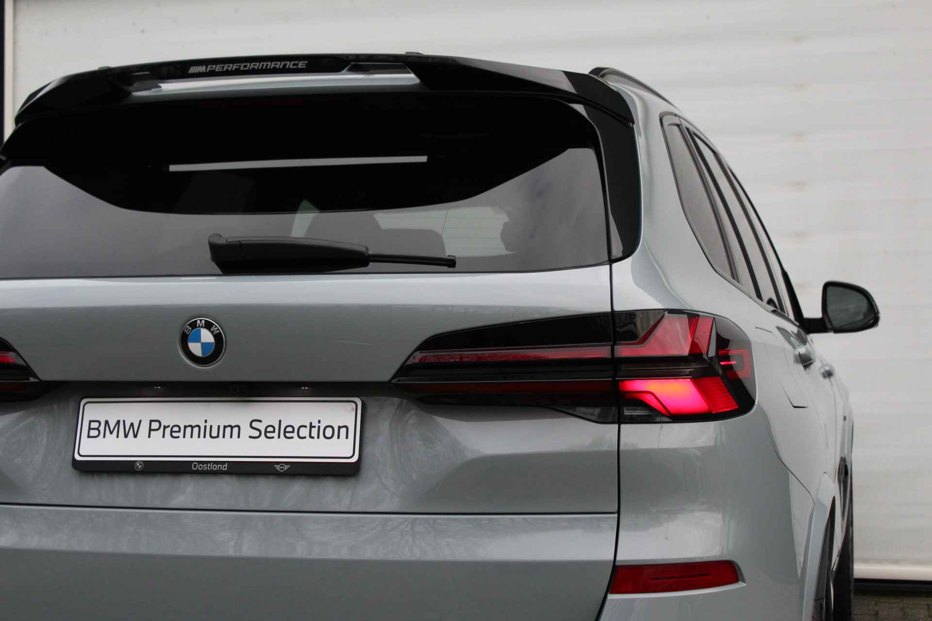 BMW X5 xDrive40i High Executive M Sport Automaat / Trekhaak / Massagefunctie / Parking Assistant Professional / Soft-Close / Adaptief M Onderstel / Gesture Control - 21/39