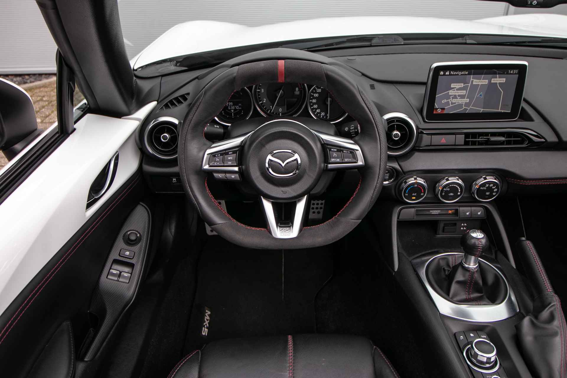 Mazda MX-5 2.0 SkyActiv-G 160 GT-M - All in rijklaarprijs | Navi | Leder | Sensoren achter - 11/49