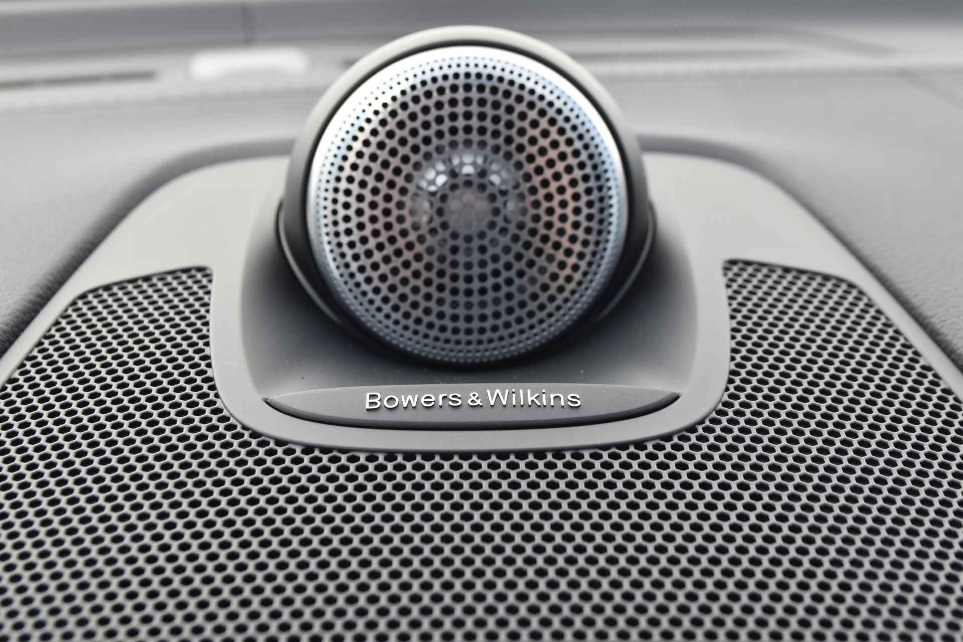 Volvo XC60 T6 AWD Ultimate Black Edition #BowersWilkins #Luchtvering #BOMVOL!! - 15/34