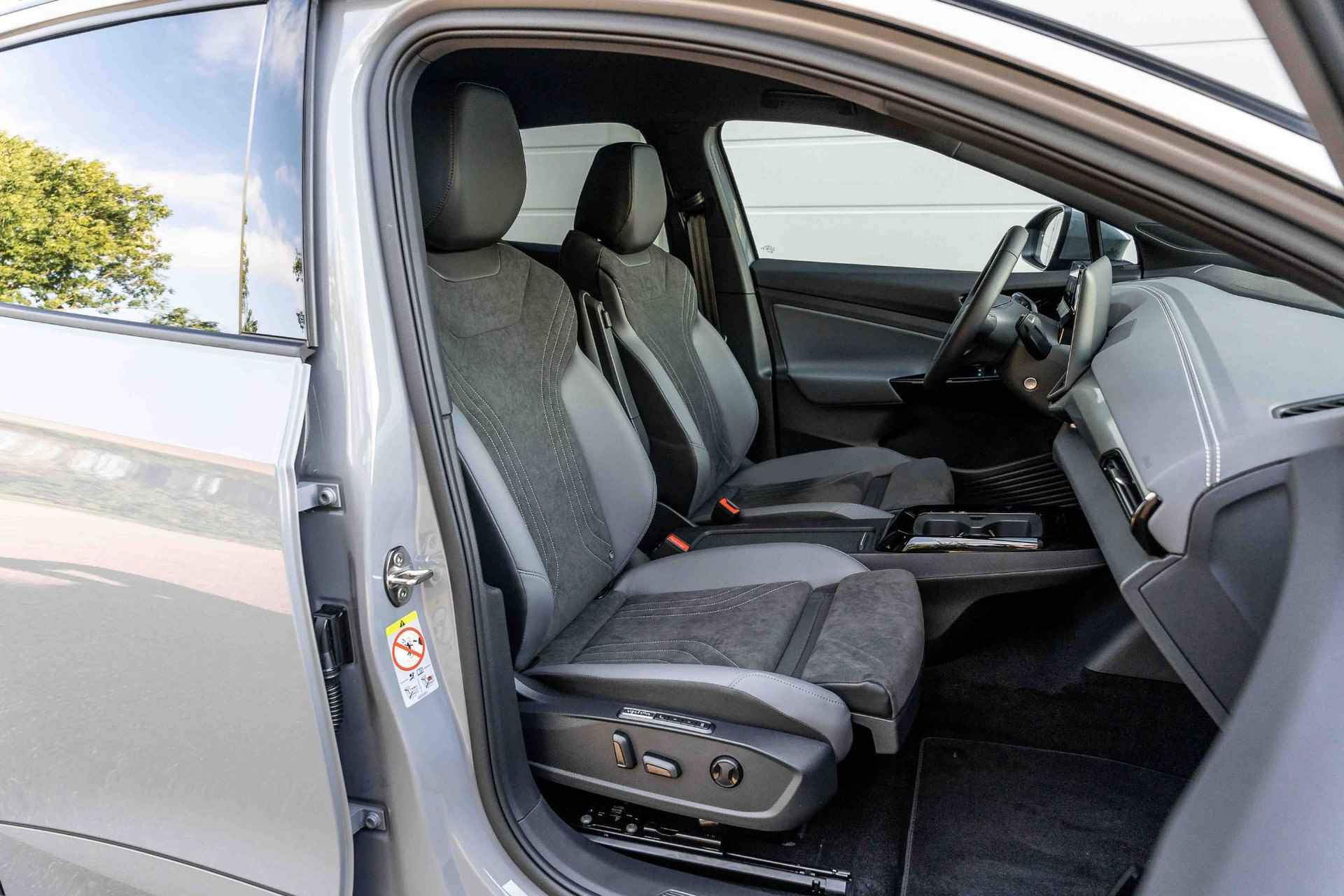 Volkswagen ID.5 286pk Pro Business 77 kWh | Massage Functie | Interieur Style Pakket Plus - 18/56