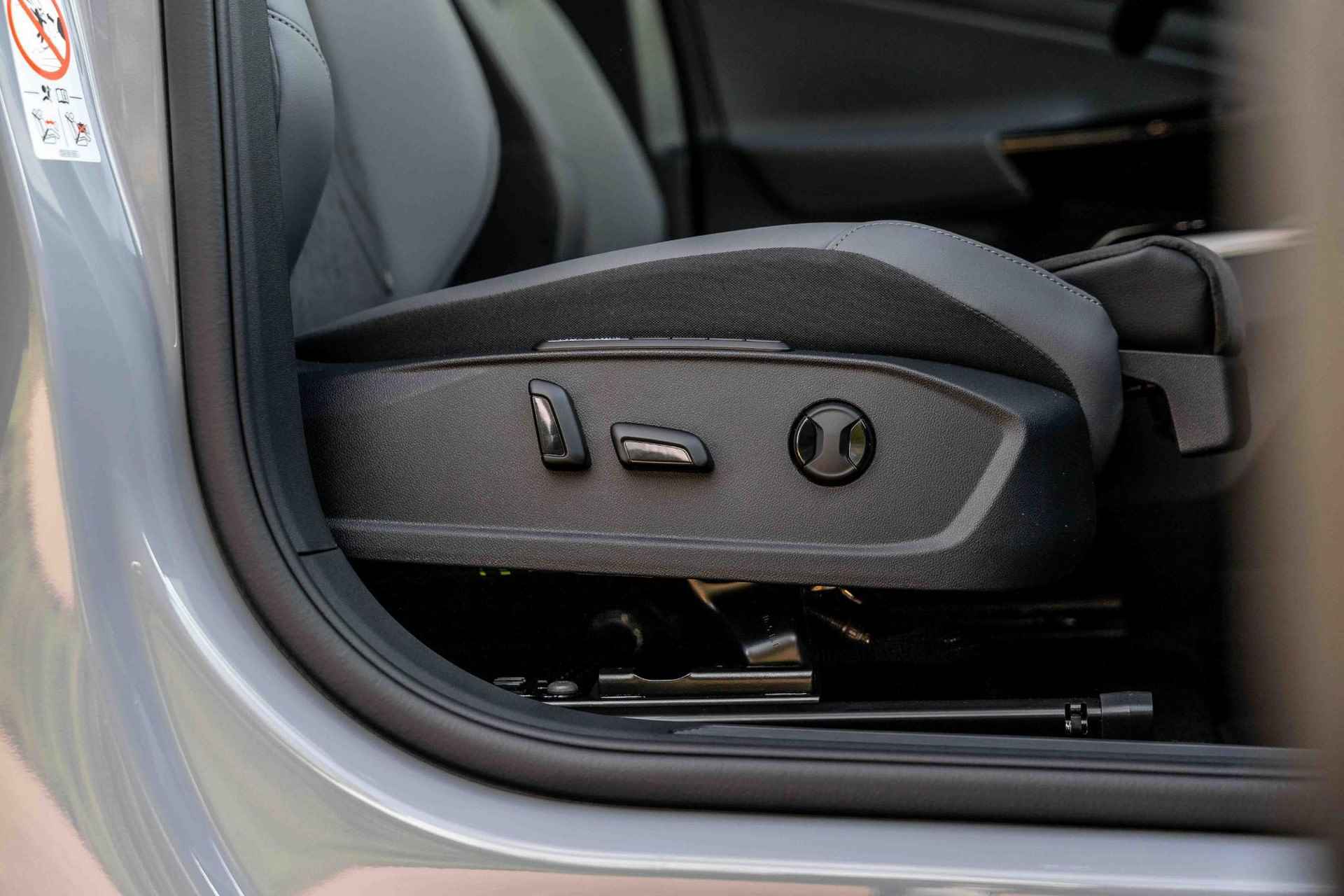 Volkswagen ID.5 286pk Pro Business 77 kWh | Massage Functie | Interieur Style Pakket Plus - 19/56