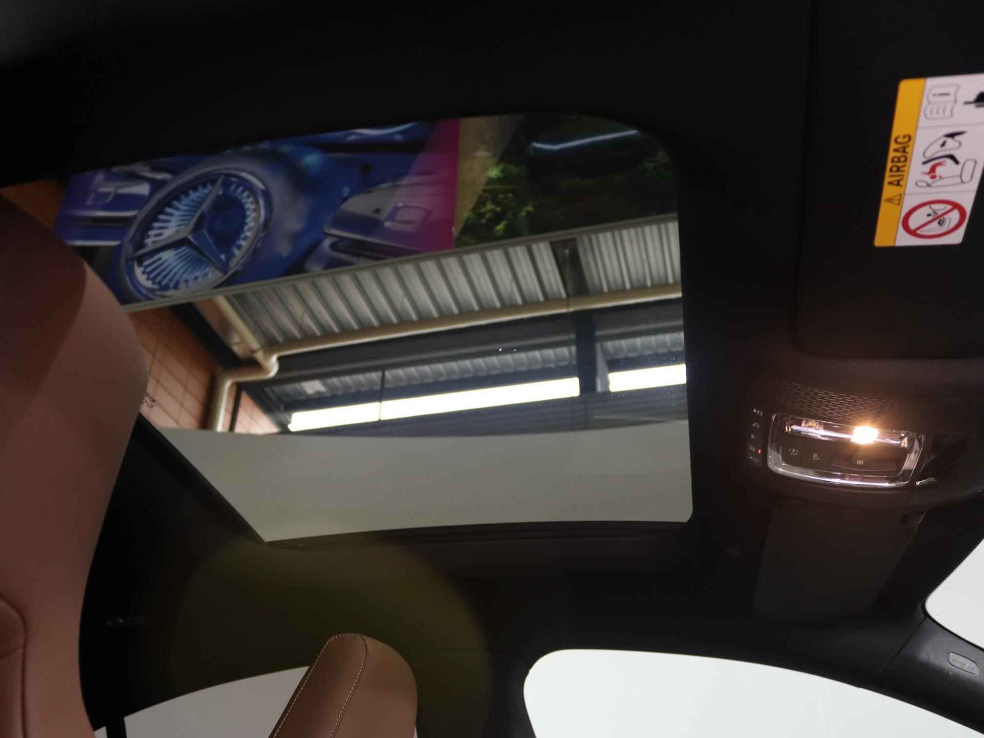 Mercedes-Benz CLA-klasse 180 AMG Line | Facelift | Panoramadak | memorypakket | 19'' | head-up display | MBUX | 360 camera | Sfeerverlichting - 16/25
