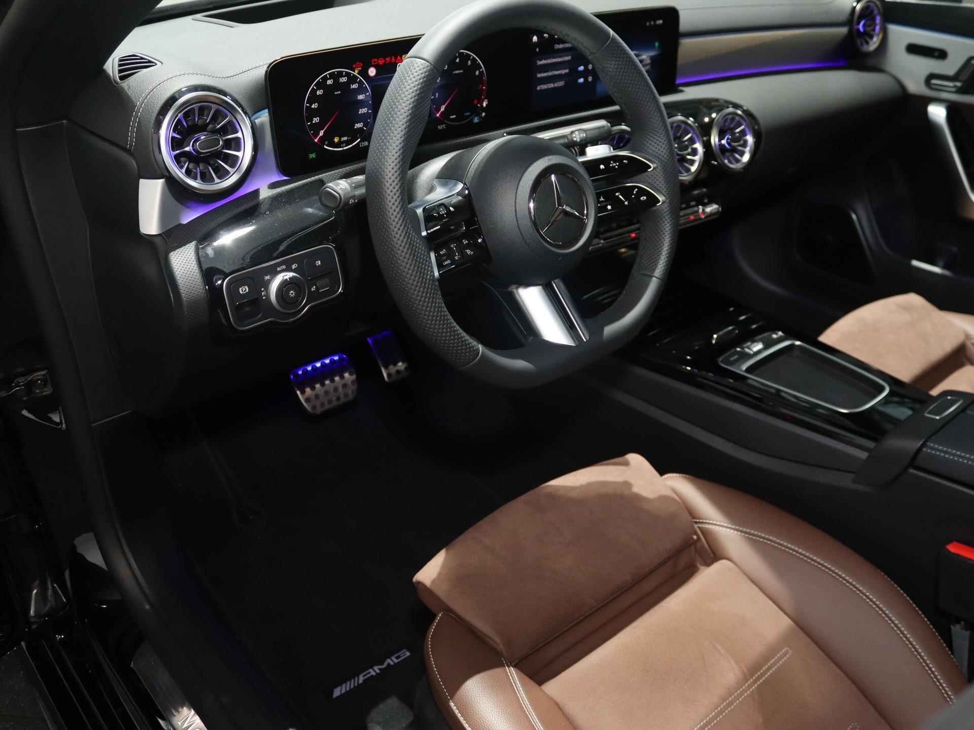 Mercedes-Benz CLA-klasse 180 AMG Line | Facelift | Panoramadak | memorypakket | 19'' | head-up display | MBUX | 360 camera | Sfeerverlichting - 20/25