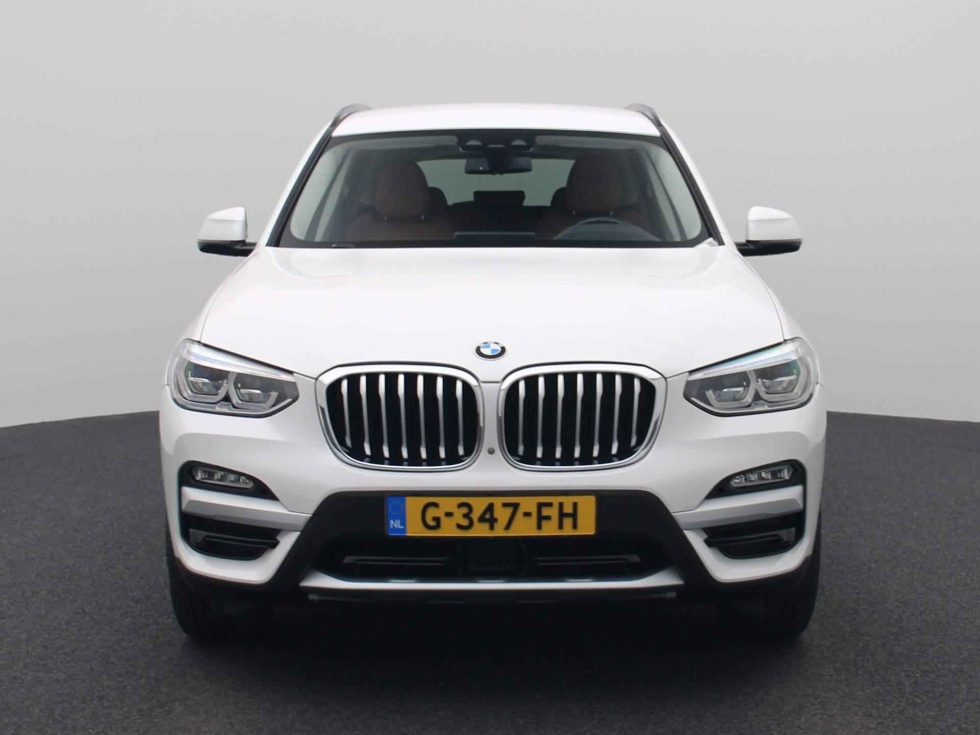BMW X3 xDrive20i High Executive | LEDER | NAVIGATIE | 360-CAMERA | HEAD UP DISPLAY | STOELVERWARMING | ELELKTRISCHE ACHTERKLEP | ADAPTIVE CRUISE CONTROL | LED KOPLAMPEN | WEGKLAPBARE TREKHAAK | - 7/41