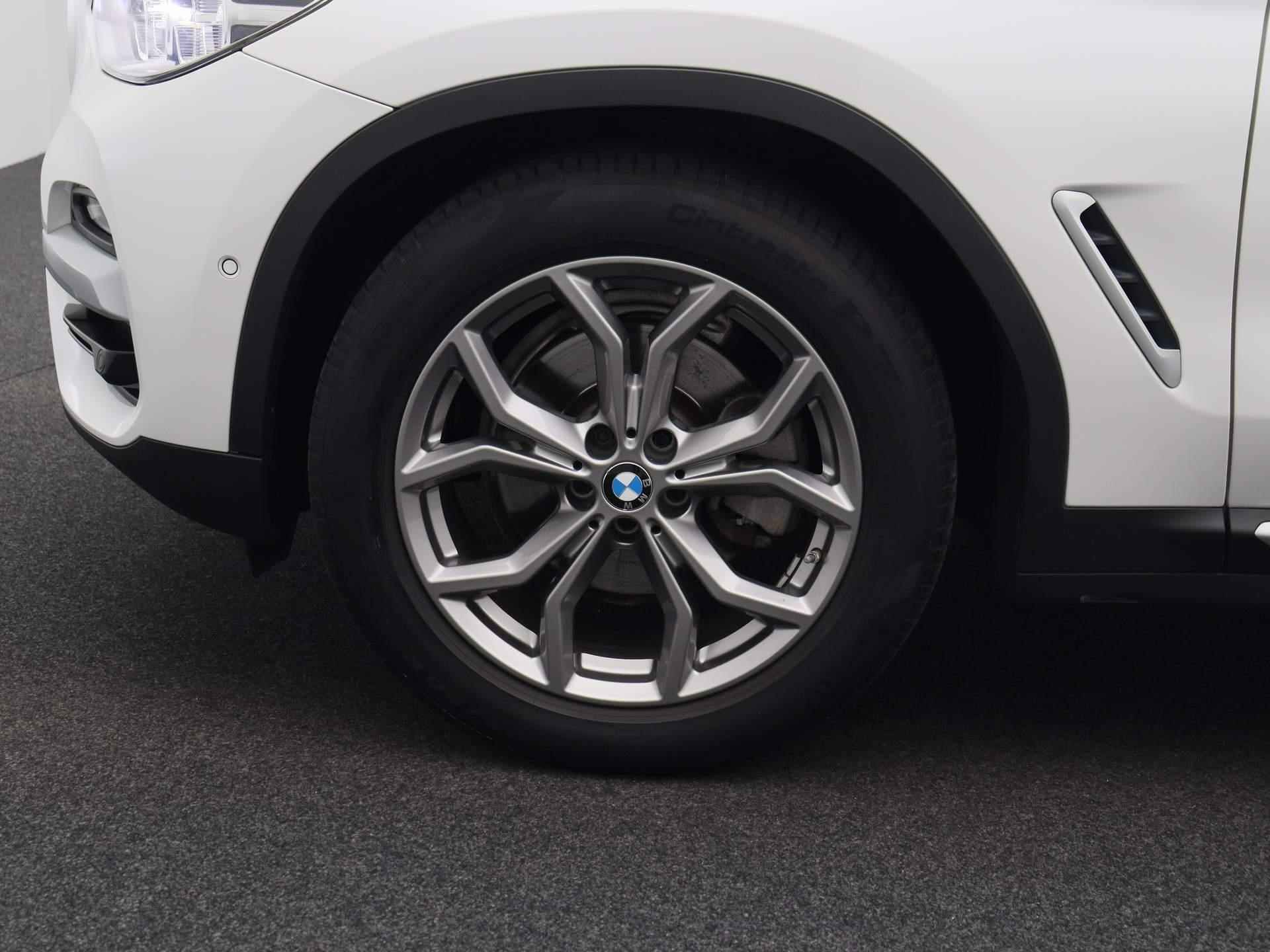 BMW X3 xDrive20i High Executive | LEDER | NAVIGATIE | 360-CAMERA | HEAD UP DISPLAY | STOELVERWARMING | ELELKTRISCHE ACHTERKLEP | ADAPTIVE CRUISE CONTROL | LED KOPLAMPEN | WEGKLAPBARE TREKHAAK | - 19/41