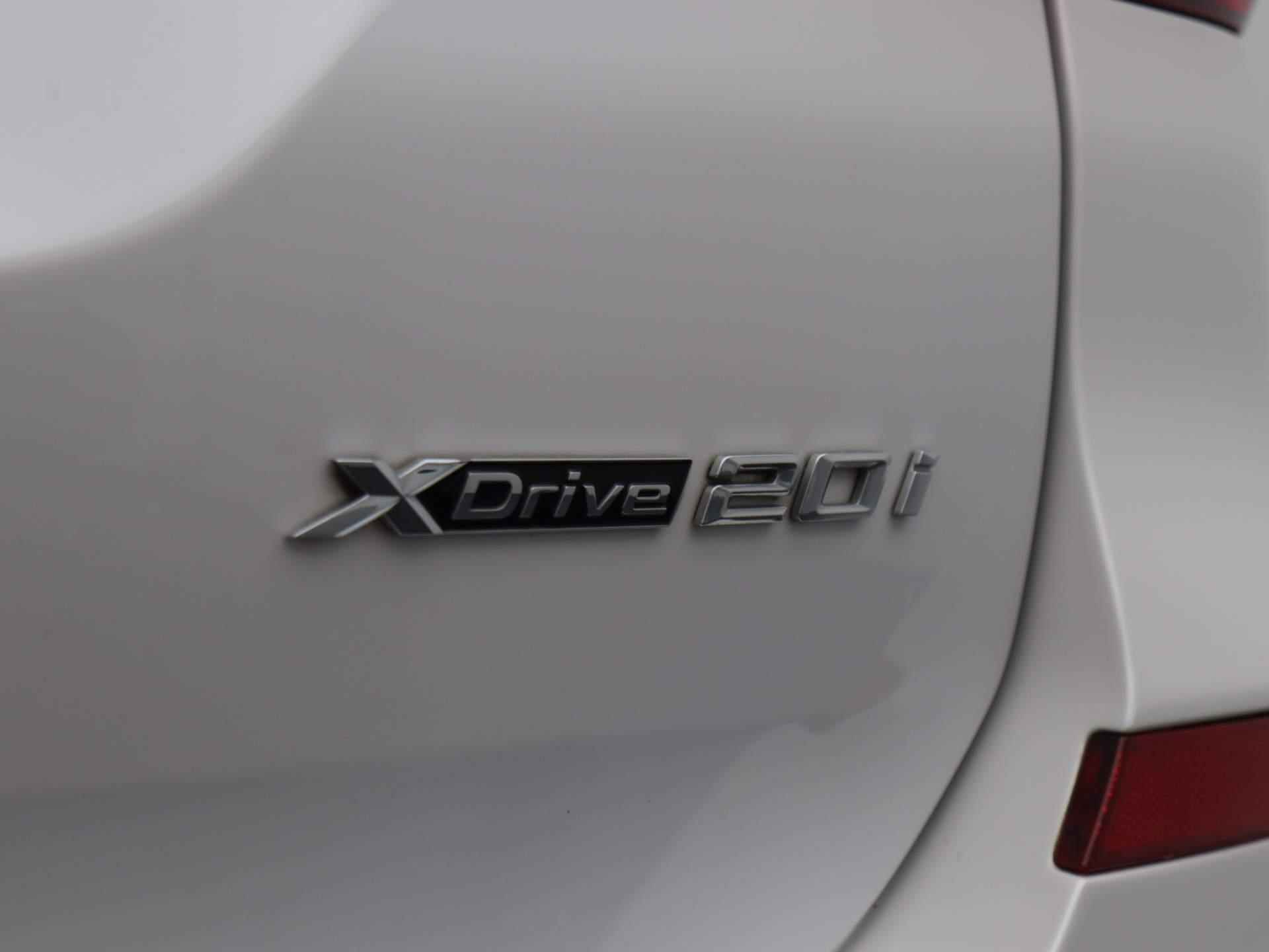 BMW X3 xDrive20i High Executive | LEDER | NAVIGATIE | 360-CAMERA | HEAD UP DISPLAY | STOELVERWARMING | ELELKTRISCHE ACHTERKLEP | ADAPTIVE CRUISE CONTROL | LED KOPLAMPEN | WEGKLAPBARE TREKHAAK | - 35/41