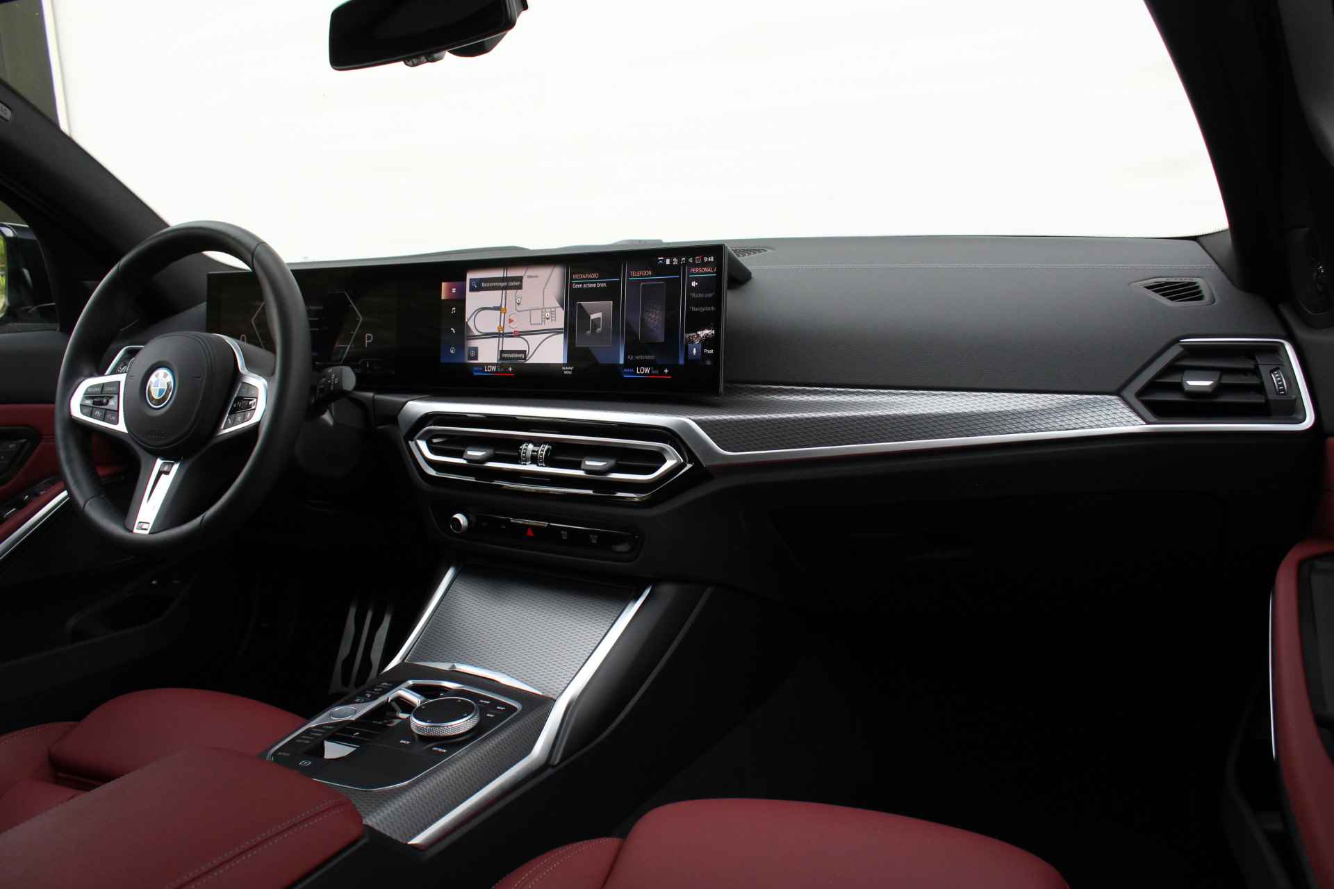 BMW 3 Serie Touring 330e xDrive High Executive M Sport Automaat / Panoramadak / Adaptieve LED  / Parking Assistant Plus / Sportstoelen / Adaptief M Onderstel / Active Cruise Control - 6/31