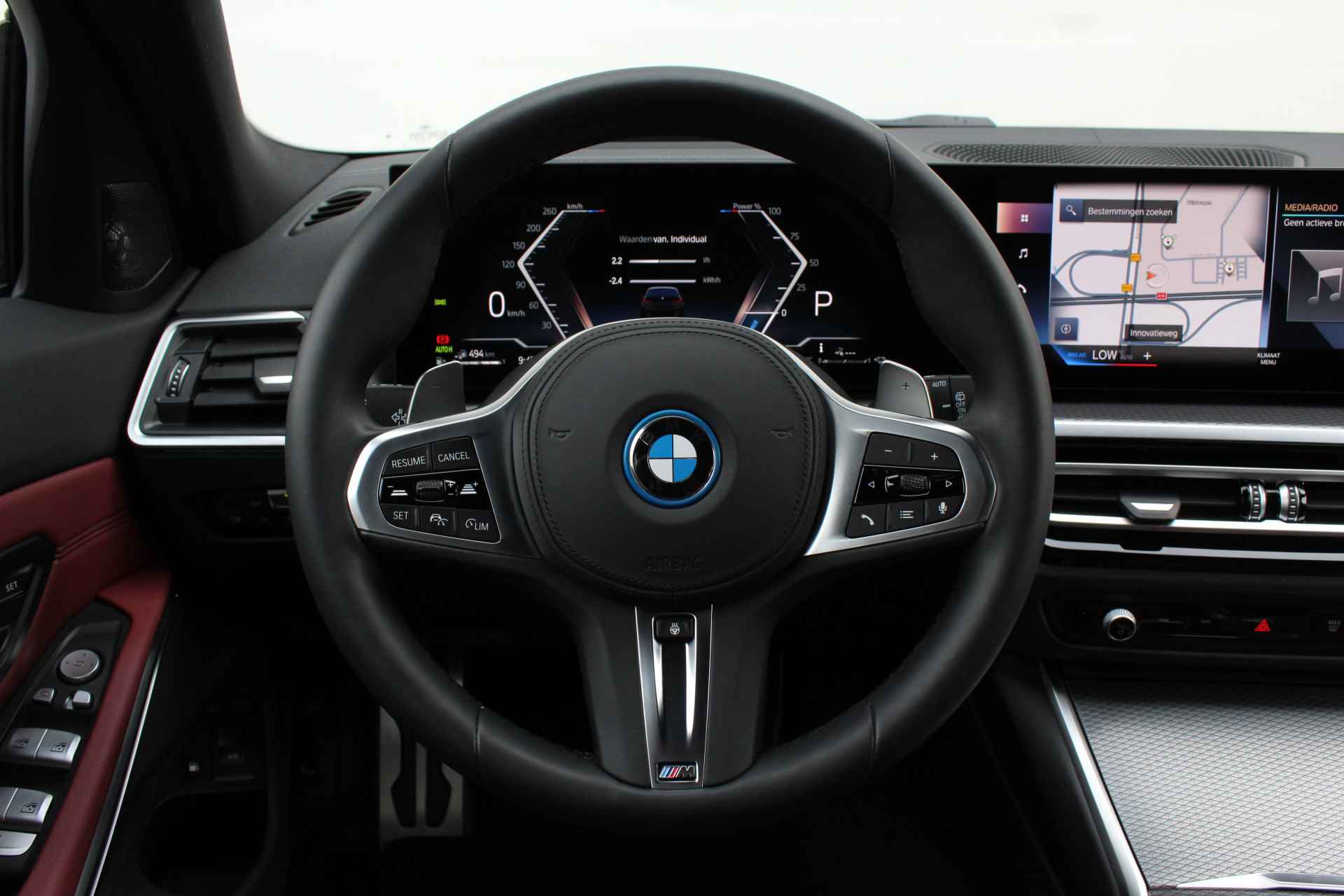 BMW 3 Serie Touring 330e xDrive High Executive M Sport Automaat / Panoramadak / Adaptieve LED  / Parking Assistant Plus / Sportstoelen / Adaptief M Onderstel / Active Cruise Control - 9/31