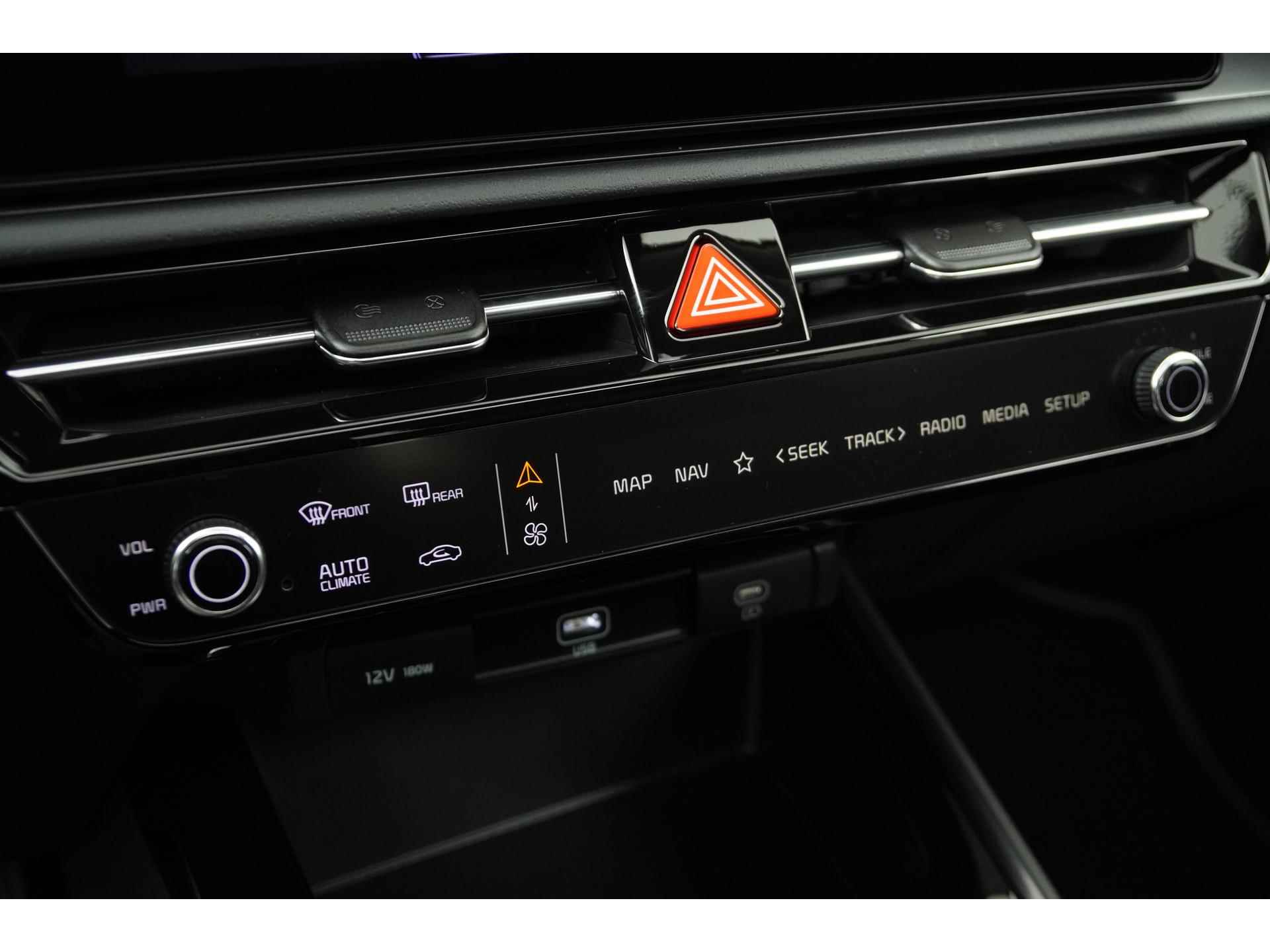 Kia Niro EV DynamicPlusLine 64.8 kWh | Schuifdak | Head-up display | Cruise control adaptief | Zondag Open! - 13/56