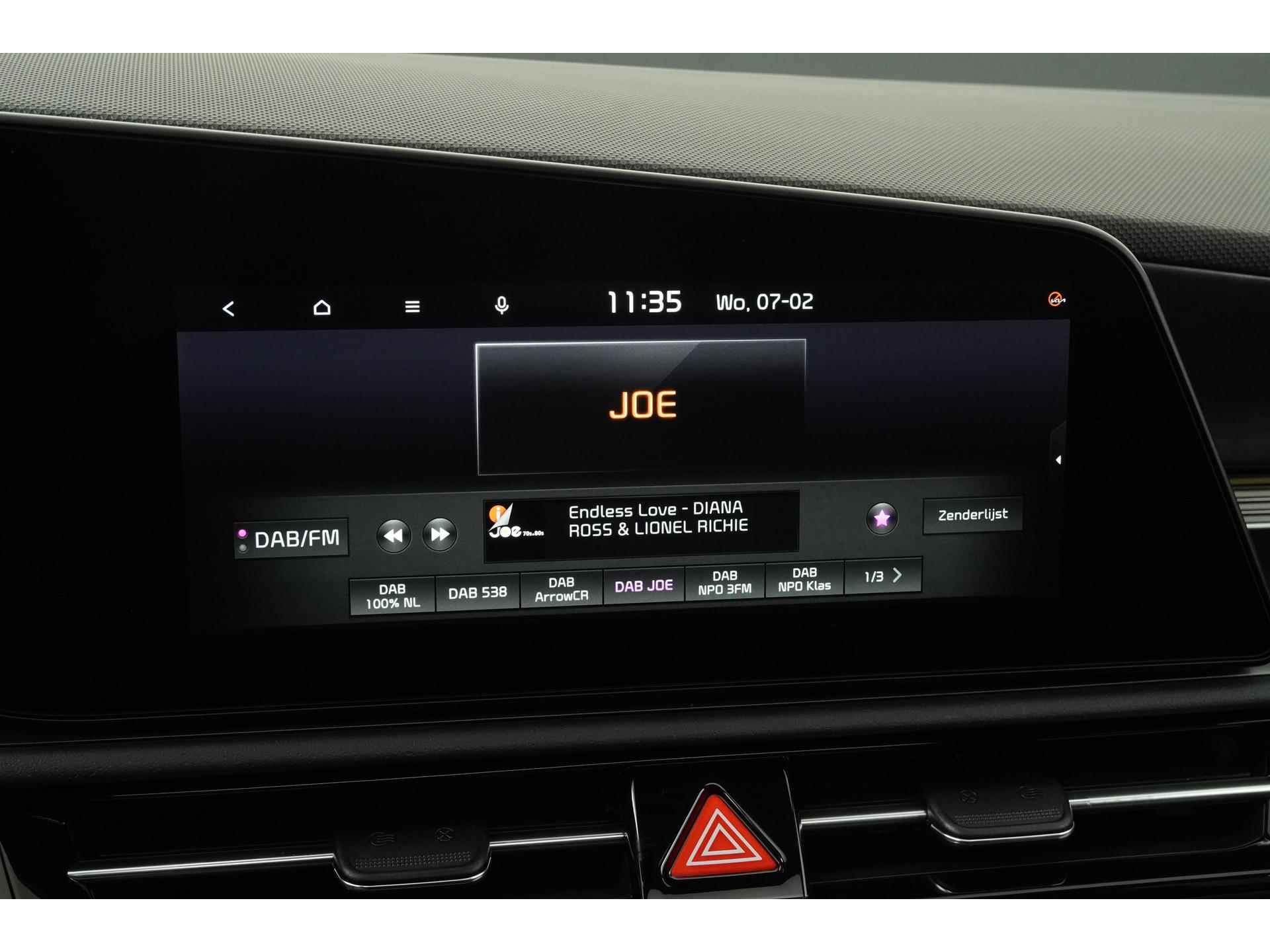 Kia Niro EV DynamicPlusLine 64.8 kWh | Schuifdak | Head-up display | Cruise control adaptief | Zondag Open! - 15/56