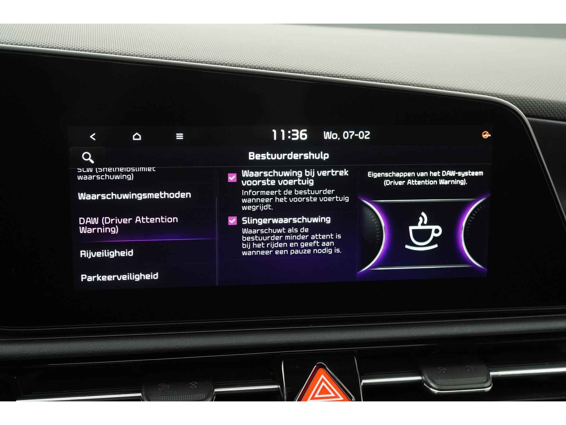 Kia Niro EV DynamicPlusLine 64.8 kWh | Schuifdak | Head-up display | Cruise control adaptief | Zondag Open! - 46/56