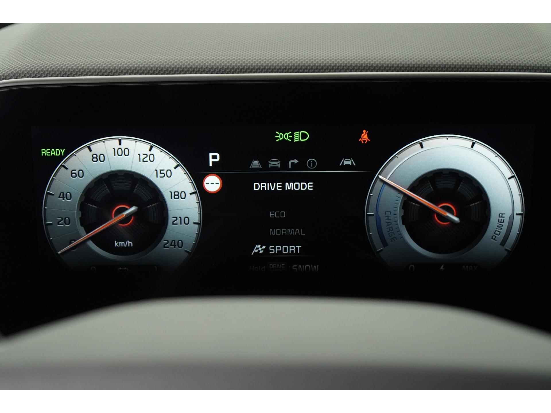 Kia Niro EV DynamicPlusLine 64.8 kWh | Schuifdak | Head-up display | Cruise control adaptief | Zondag Open! - 49/56