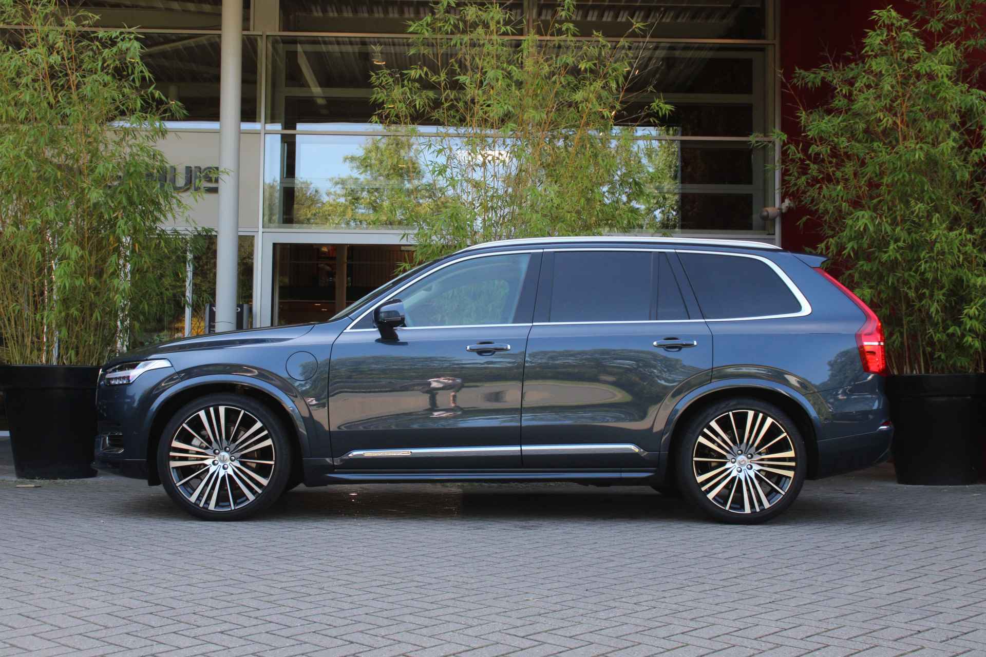 Volvo XC90 T8 Recharge AWD Ultimate Bright | Luchtvering | Trekhaak | 360 Camera | Head-up | Harman/Kardon | 22" Velgen - 5/30