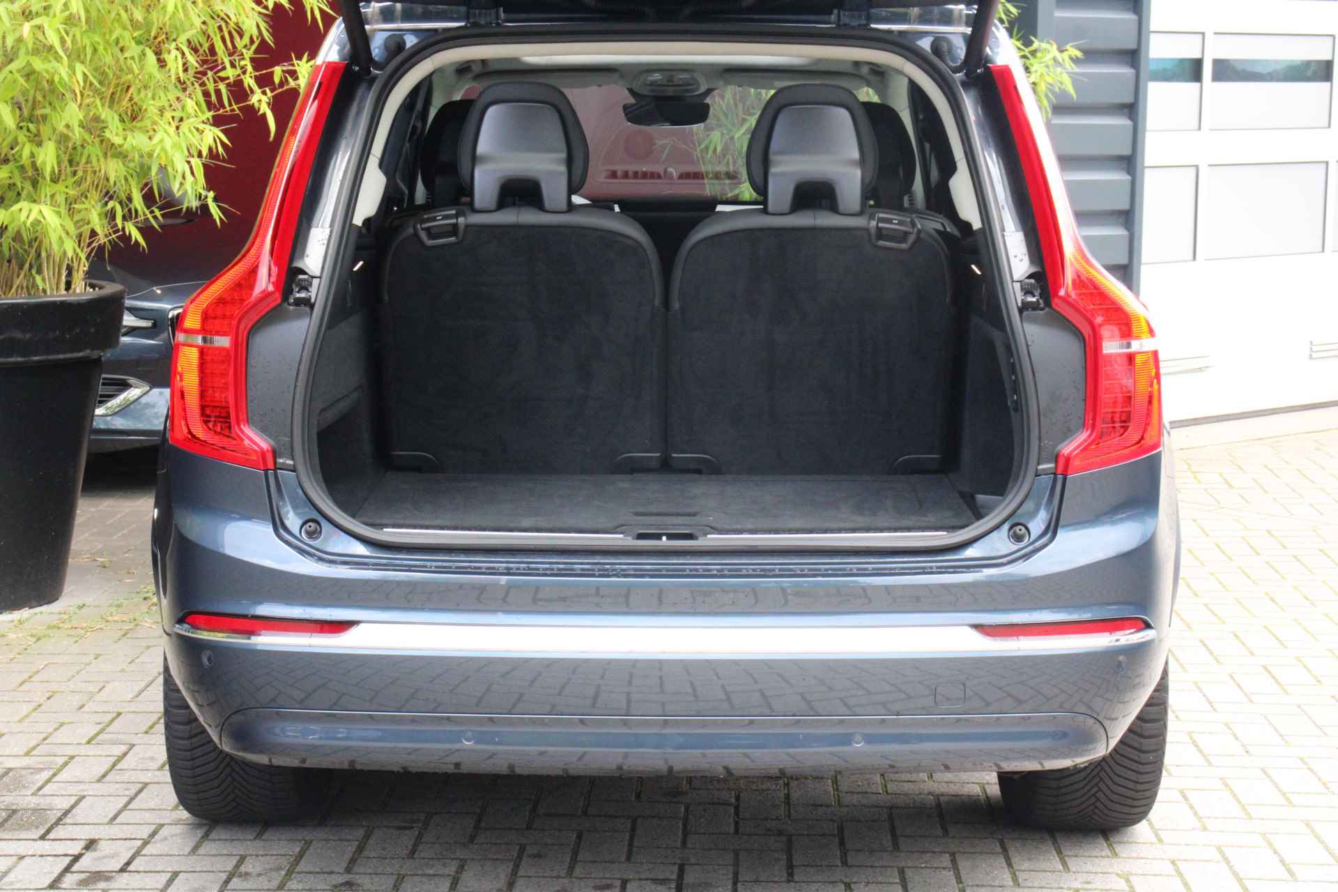 Volvo XC90 T8 Recharge AWD Ultimate Bright | Luchtvering | Trekhaak | 360 Camera | Head-up | Harman/Kardon | 22" Velgen - 10/30