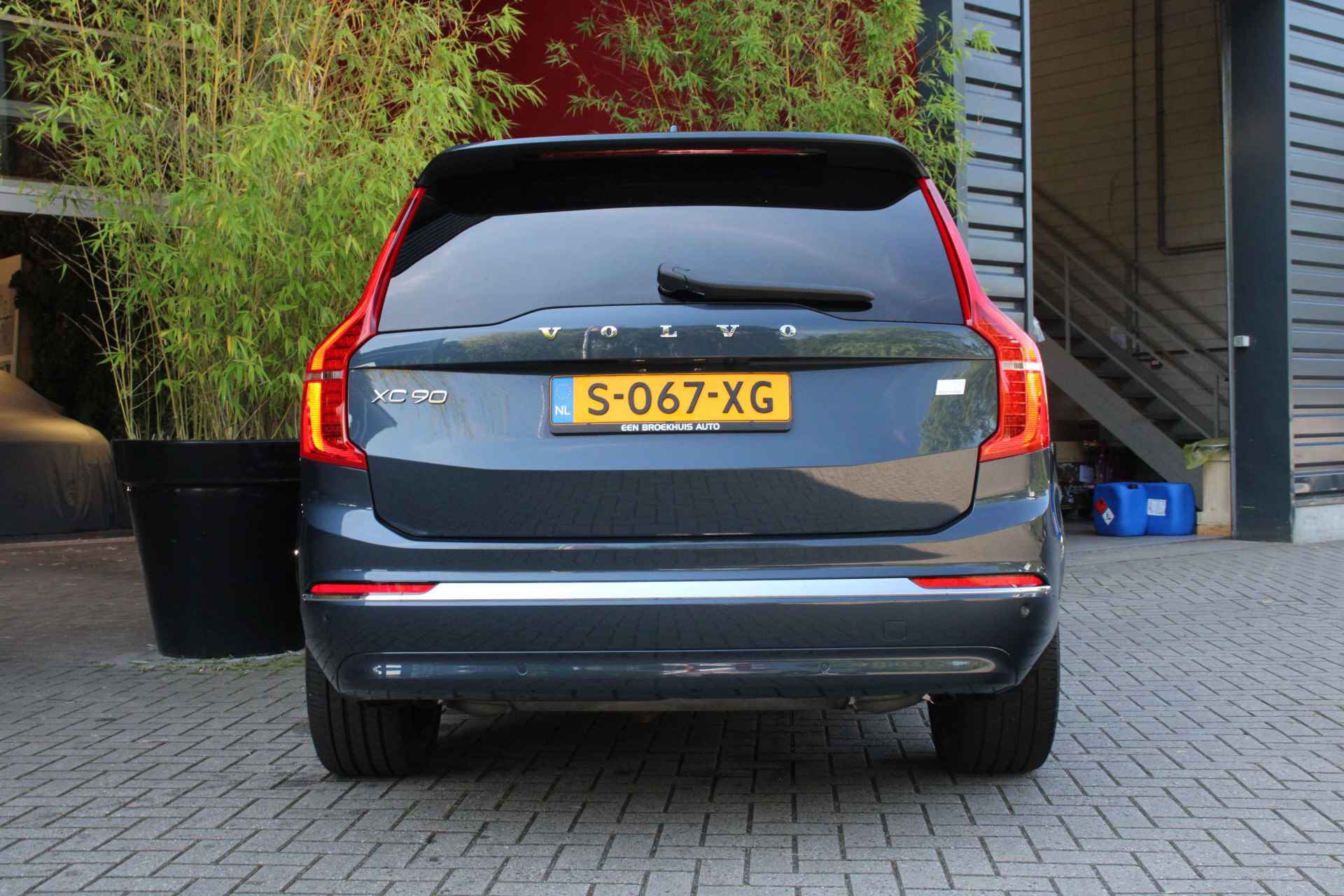 Volvo XC90 T8 Recharge AWD Ultimate Bright | Luchtvering | Trekhaak | 360 Camera | Head-up | Harman/Kardon | 22" Velgen - 16/30