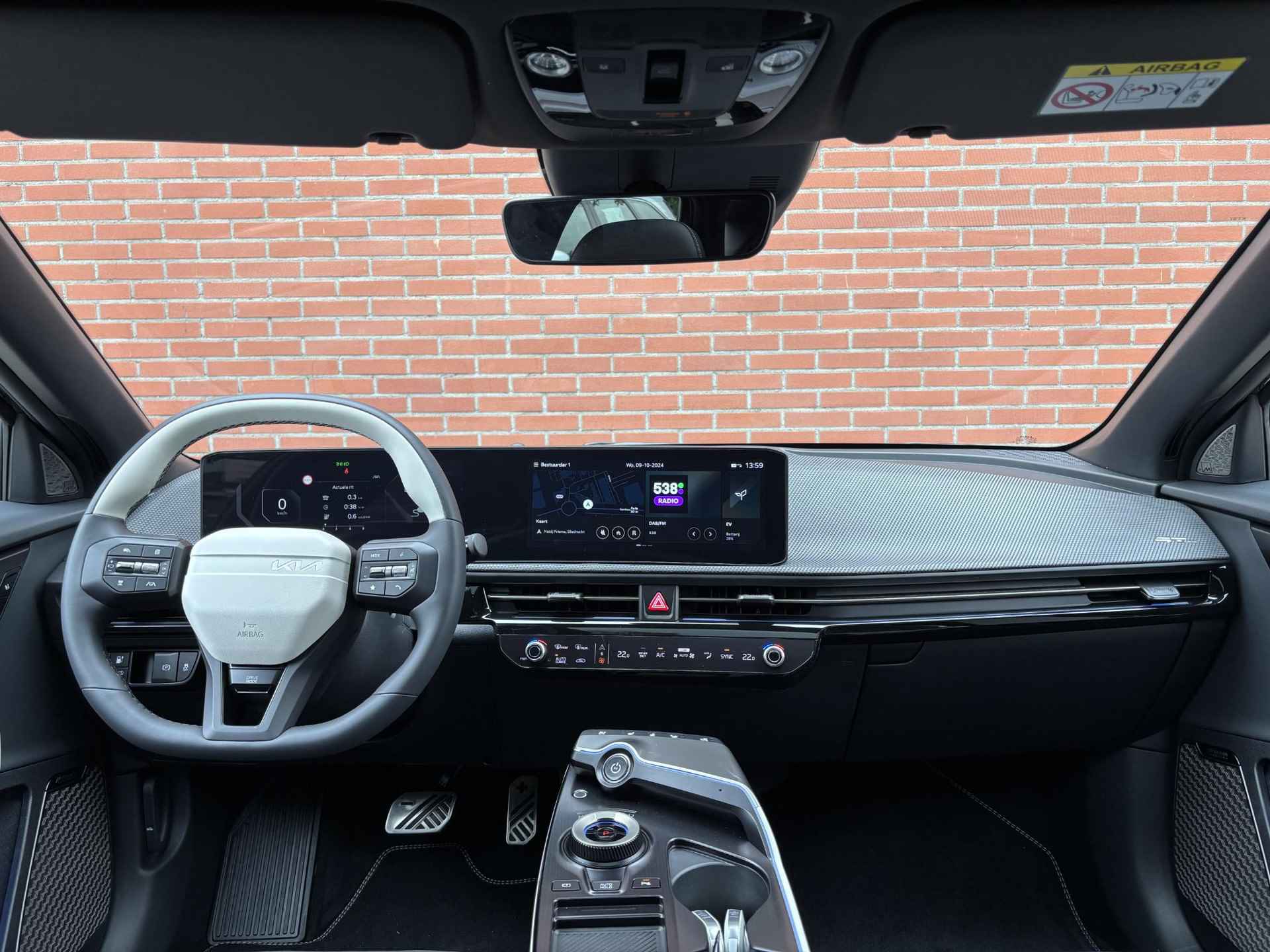 Kia EV6 GT-Line 84 kWh | Glazen schuif-/kanteldak | Head-up display | Meridian® Premium Sound system | 20" lichtmetalen velgen (GT-Line) | 360˚-camera - 12/34