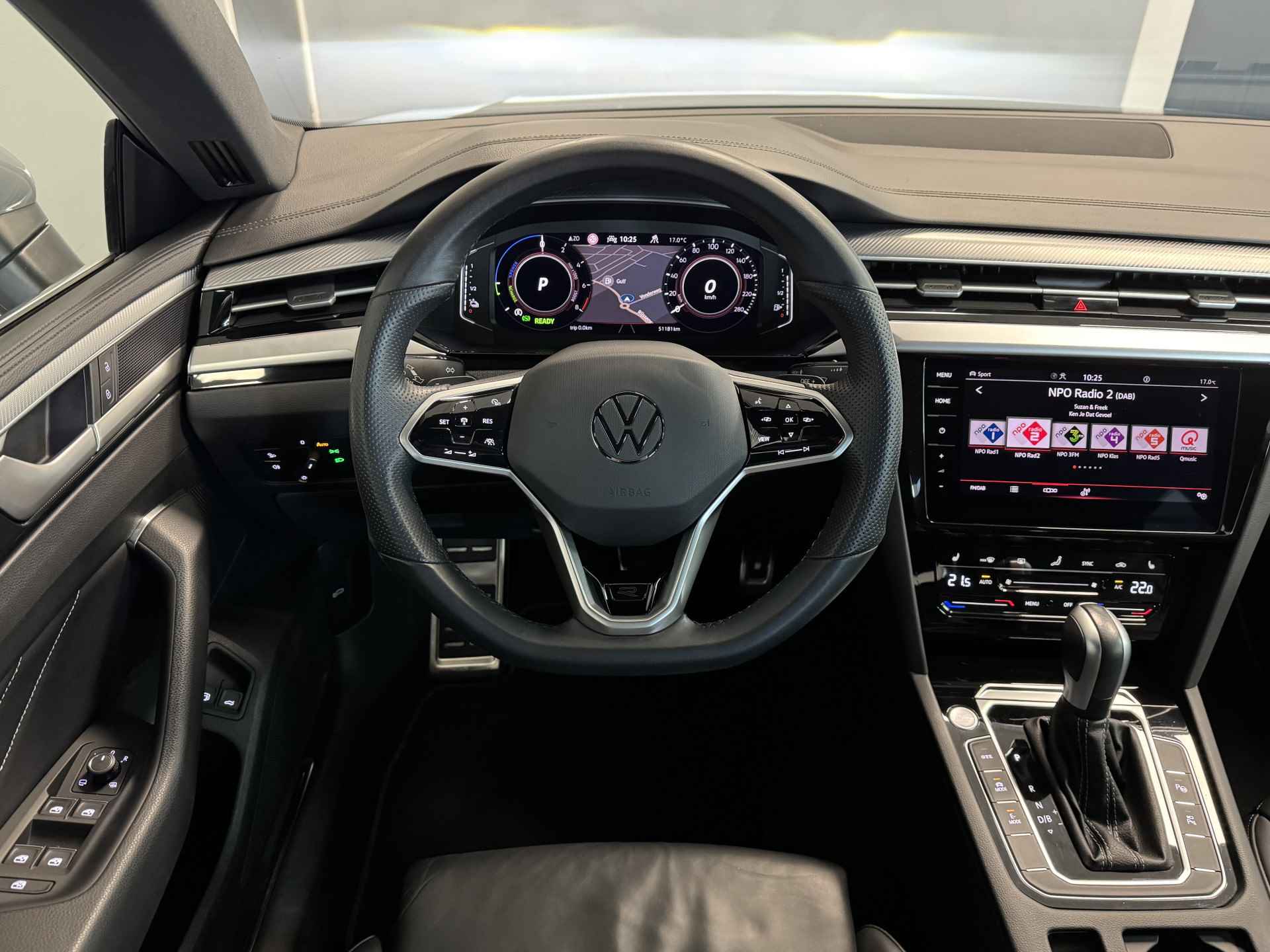 Volkswagen Arteon Shooting Brake 1.4 TSI eHybrid R-Line 360°Camera/Panoramadak/Trekhaak - 18/35