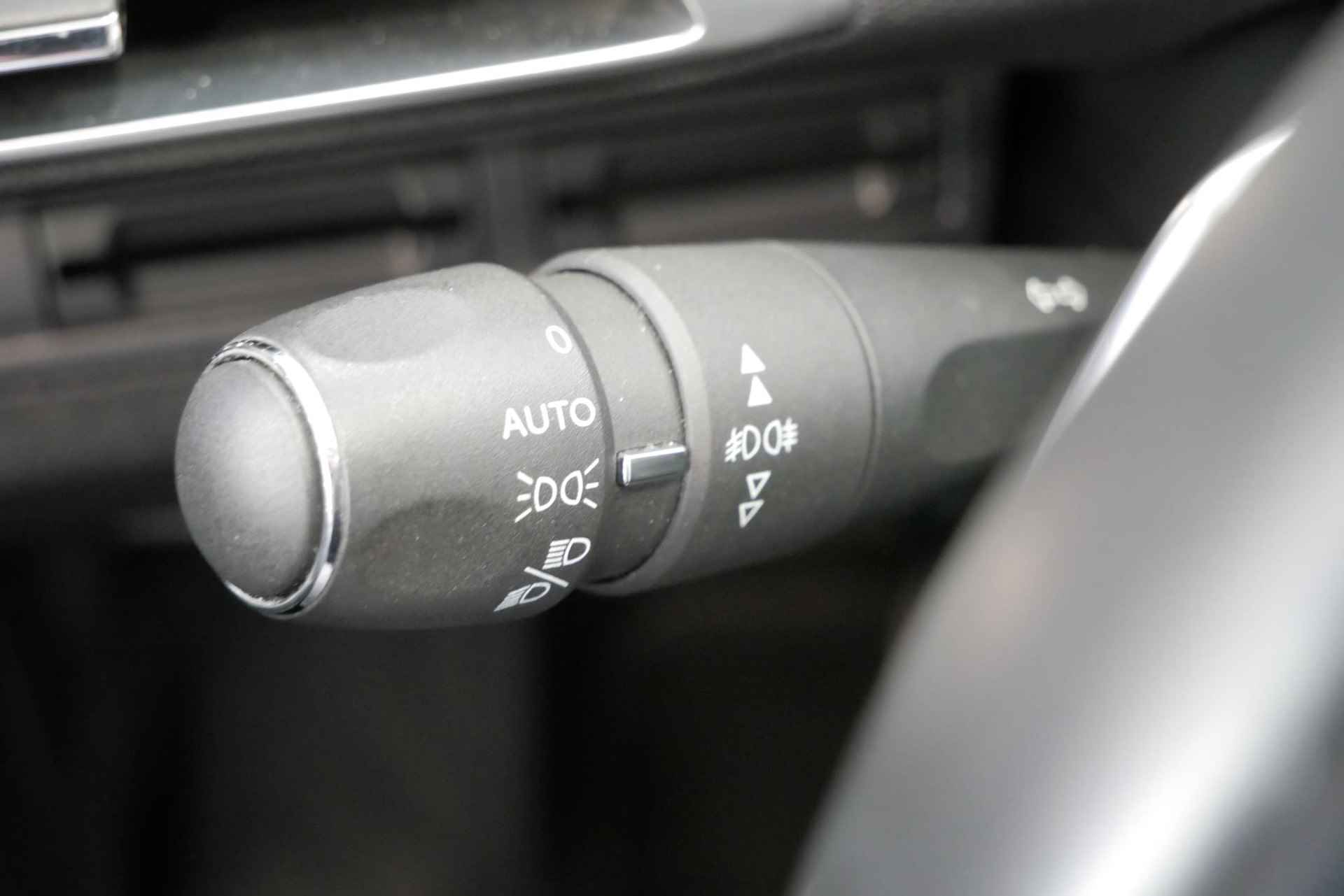 Peugeot 3008 1.2 PureTech Première *Automaat*Navi+360Camera*Lederen Bekleding*Panoramadak*VOL OPTIES! - 34/43