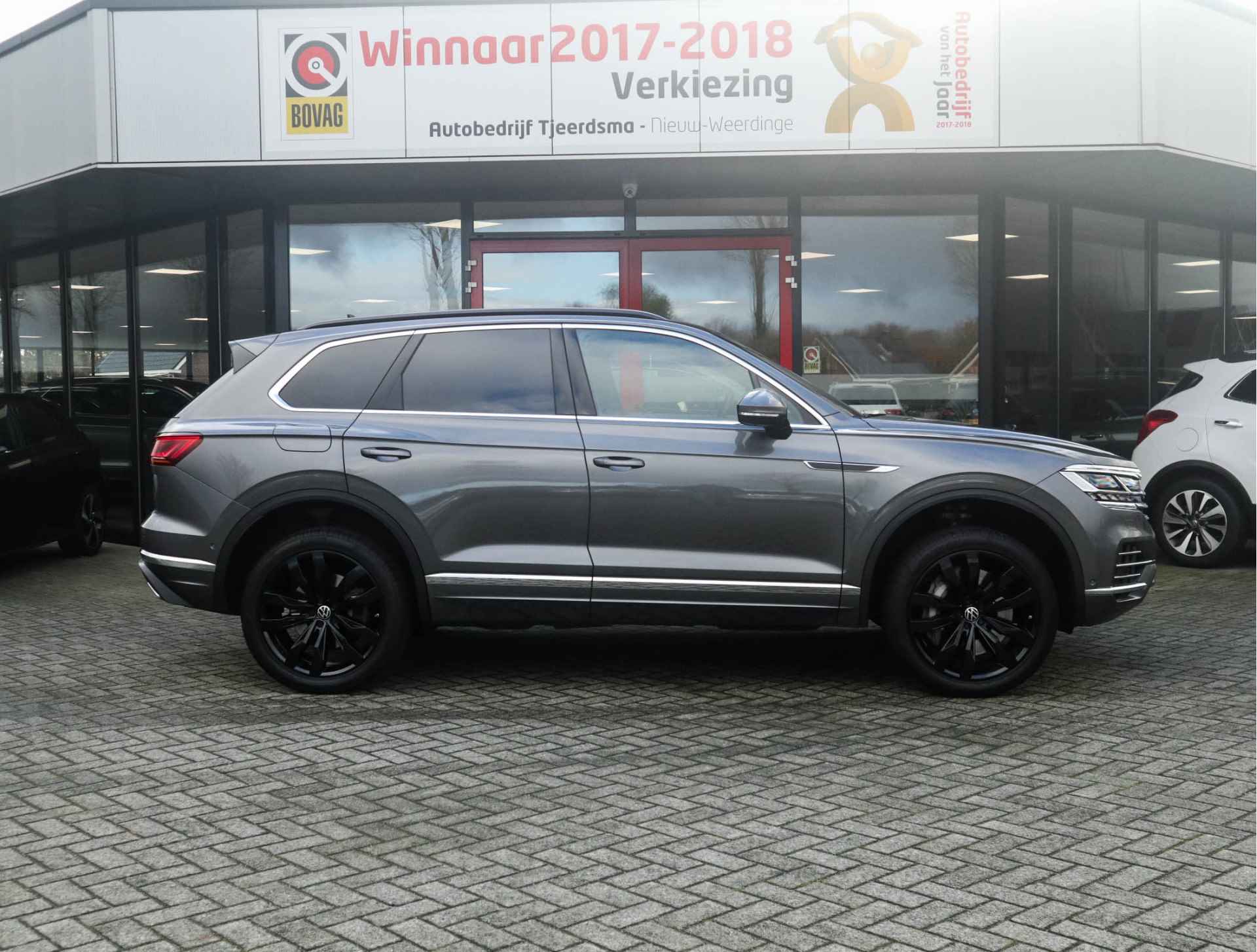 Volkswagen Touareg 3.0 TSi eHybrid 4MOTION Navi/Matrix/Adapt.Cruise/Panodak/Luchtvering/Trekhaak/Stoelkoeling - 19/59