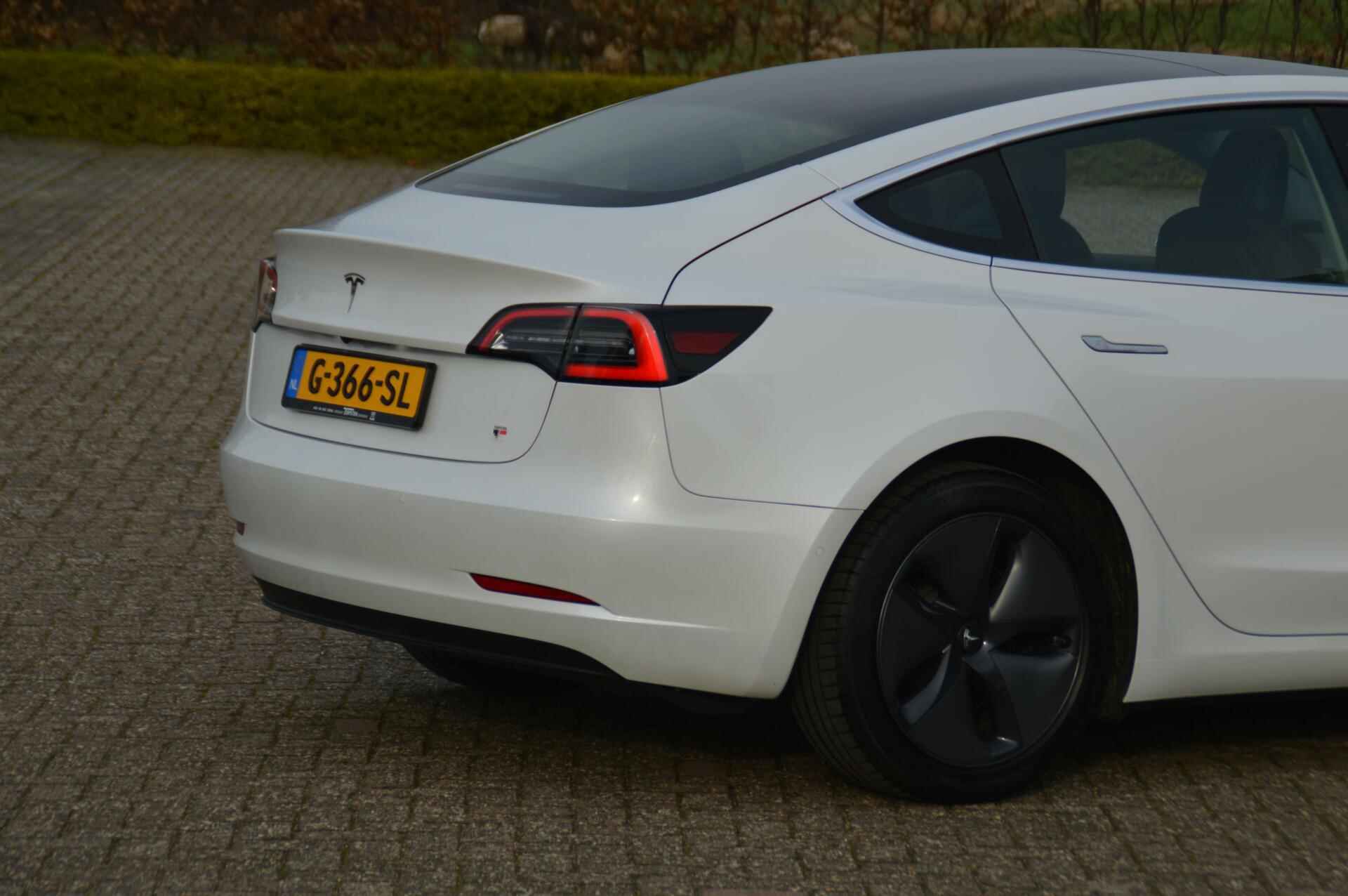 Tesla Model 3 Standard RWD Plus 60 kWh 15.177 km! 1e eig. panoramadak - 31/70