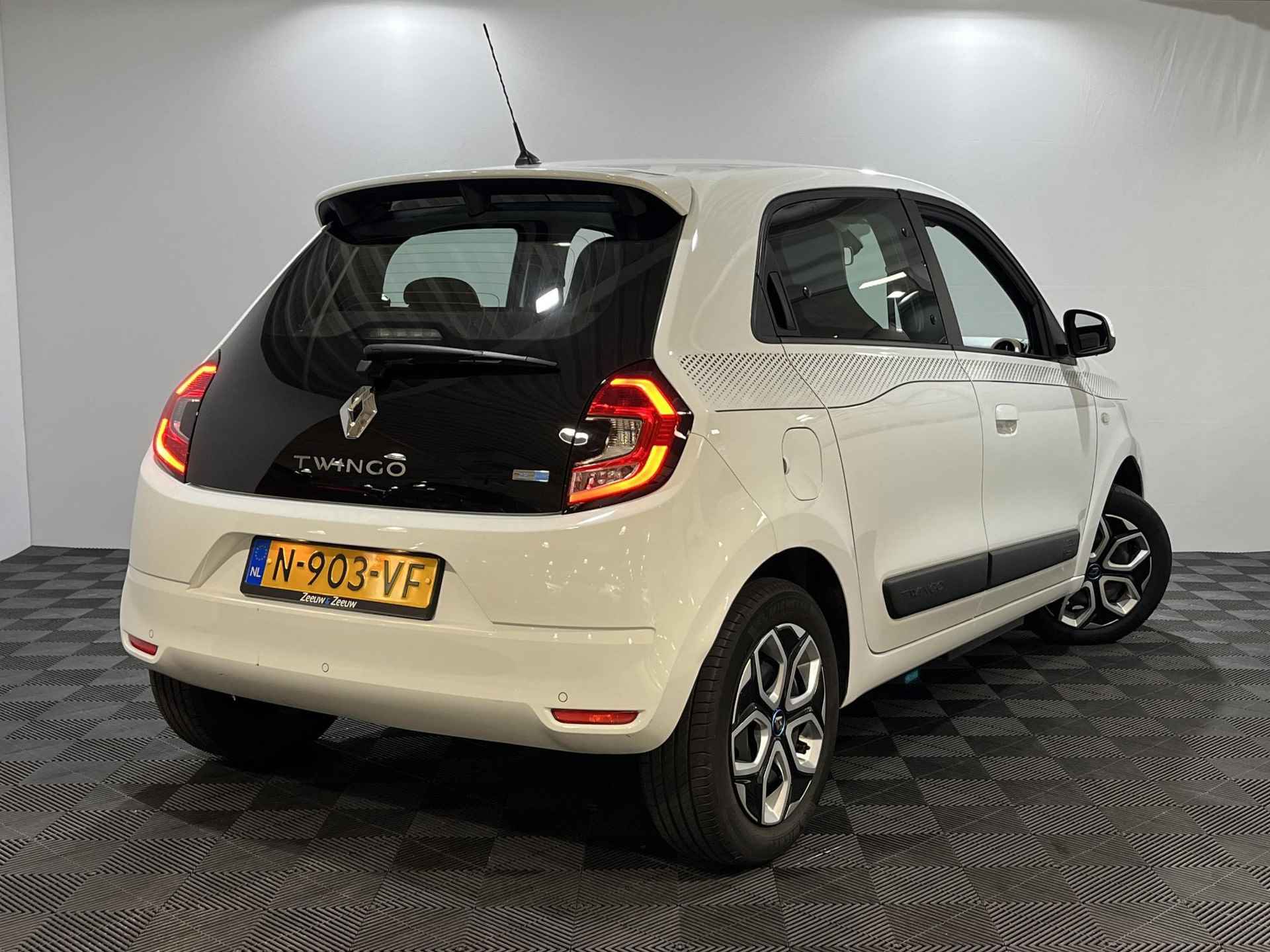 Renault Twingo Z.E. R80 Collection Automaat | Navi | Climate Control | Licht & Regen Sensor | Apple CarPlay/Android Auto | Elektrische Ramen & Spiegels | - 6/31