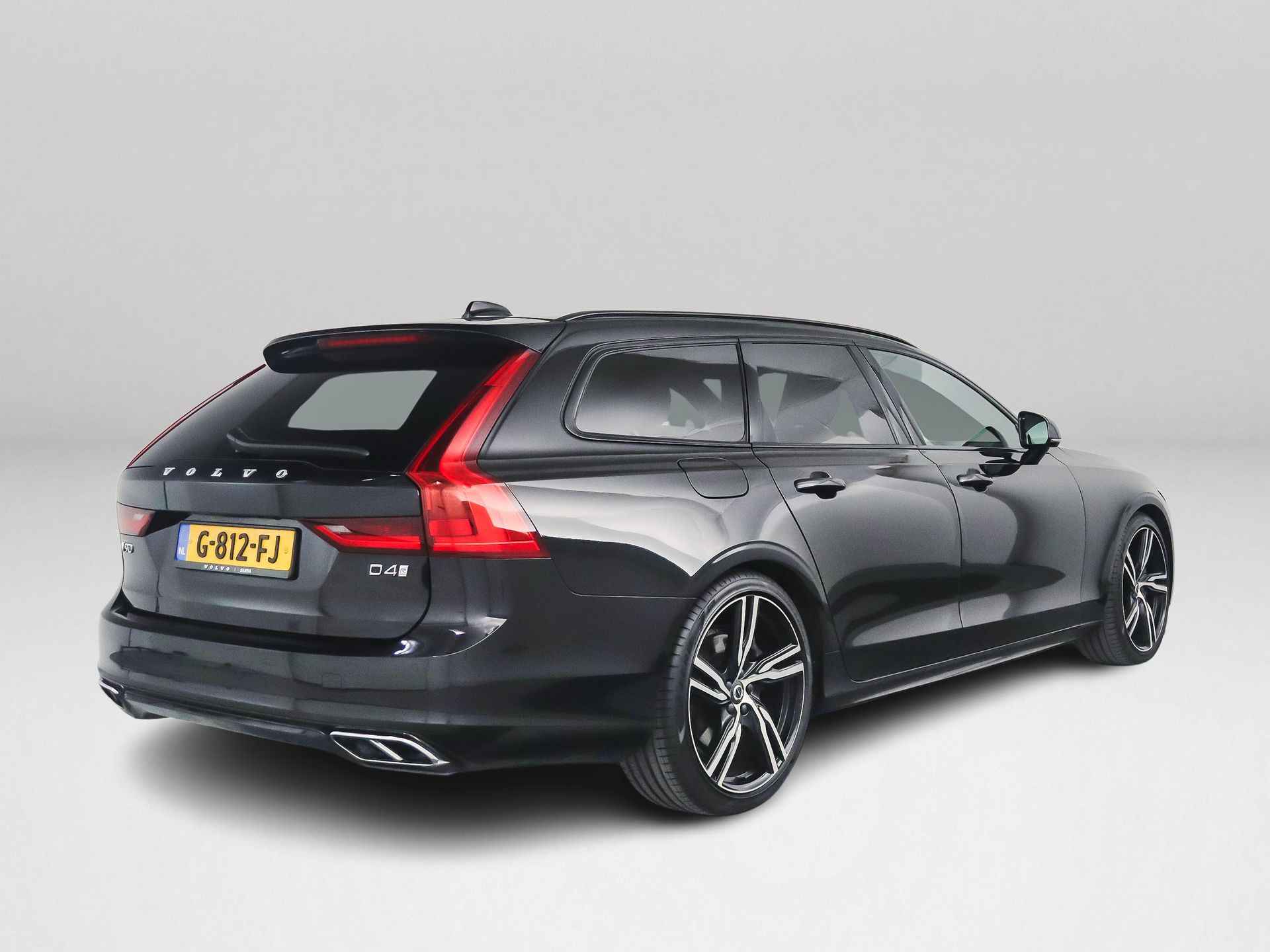 Volvo V90 D4 Aut. R-Design | Panoramadak | Head Up Display | Massage | Harman Kardon | Carbon Sierdelen - 3/46