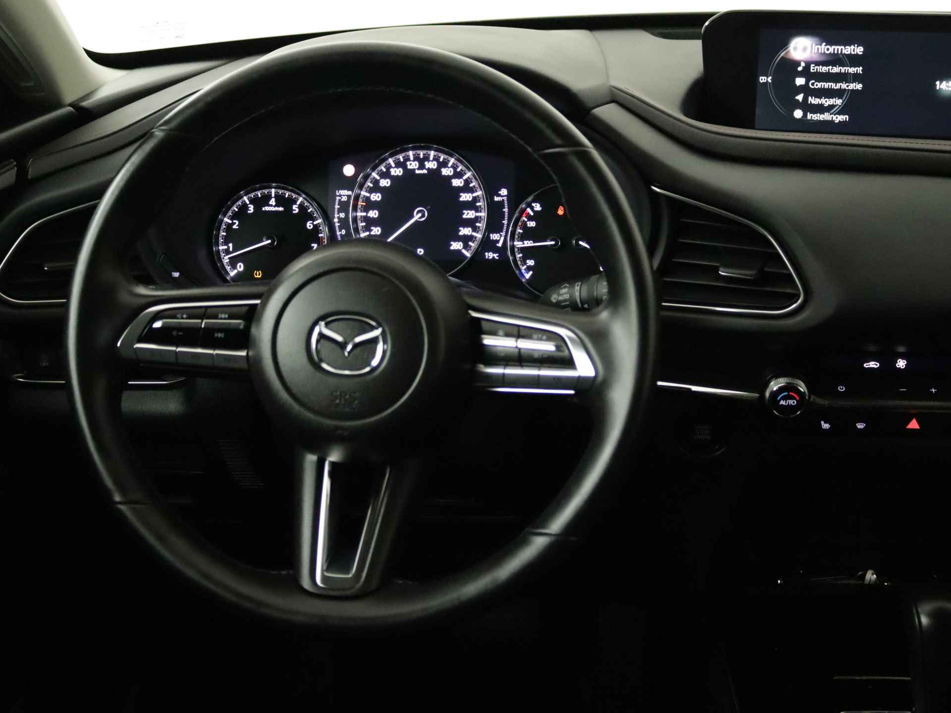 Mazda CX-30 2.0 e-SkyActiv-G M Hybrid Sportive automaat | Trekhaak | Camera | Navigatie | - 8/38