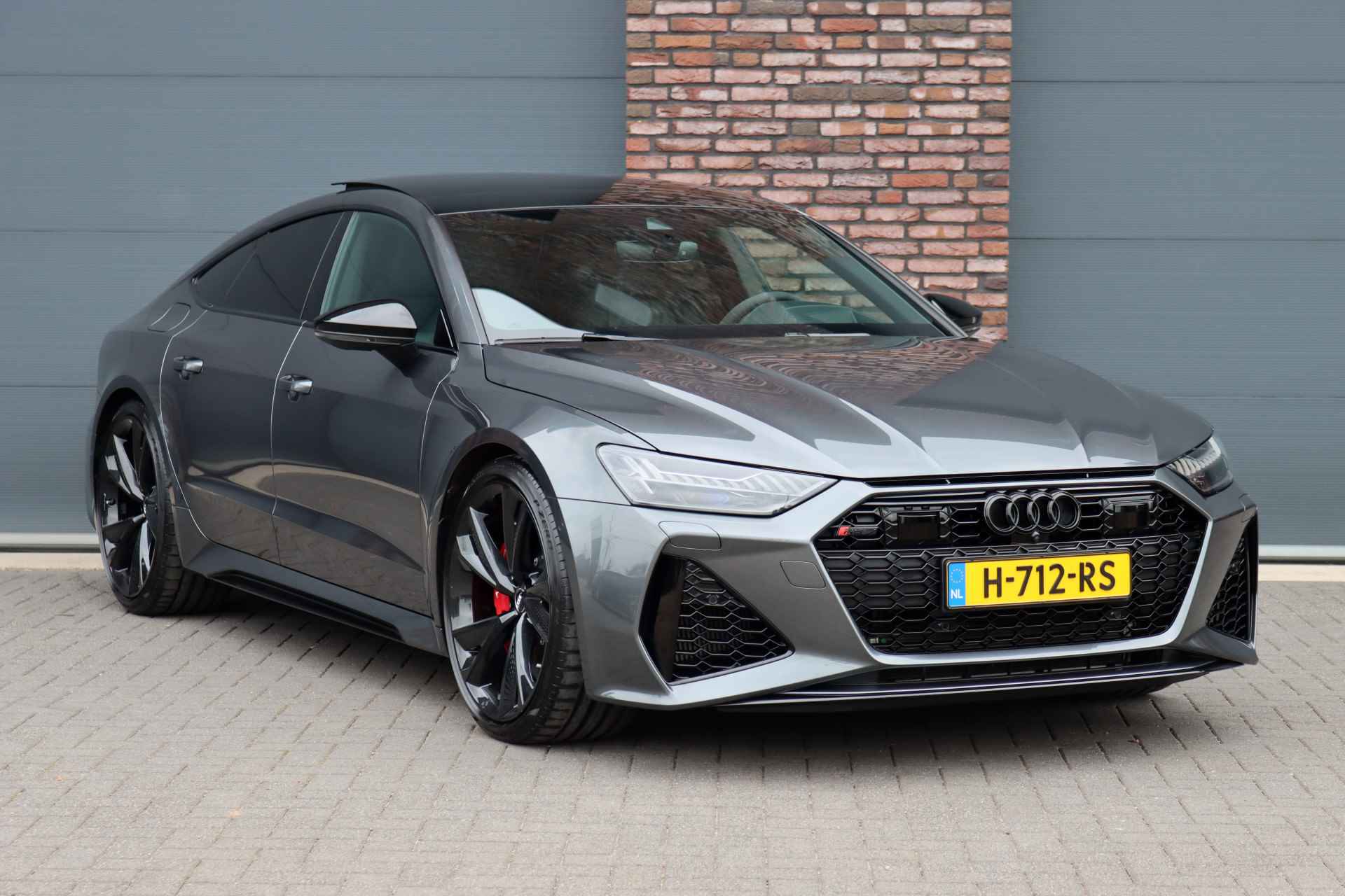 Audi A7 Sportback 4.0 TFSI RS 7 Quattro Aut8 | Vierwielbesturing | Keramisch | Adaptive Cruise Control | HUD | Bang&Olufsen | Stoelventilatie | Nappa Leder | Assistentiepakket City/Tour | Matrix-LED | Soft-Close | - 4/47