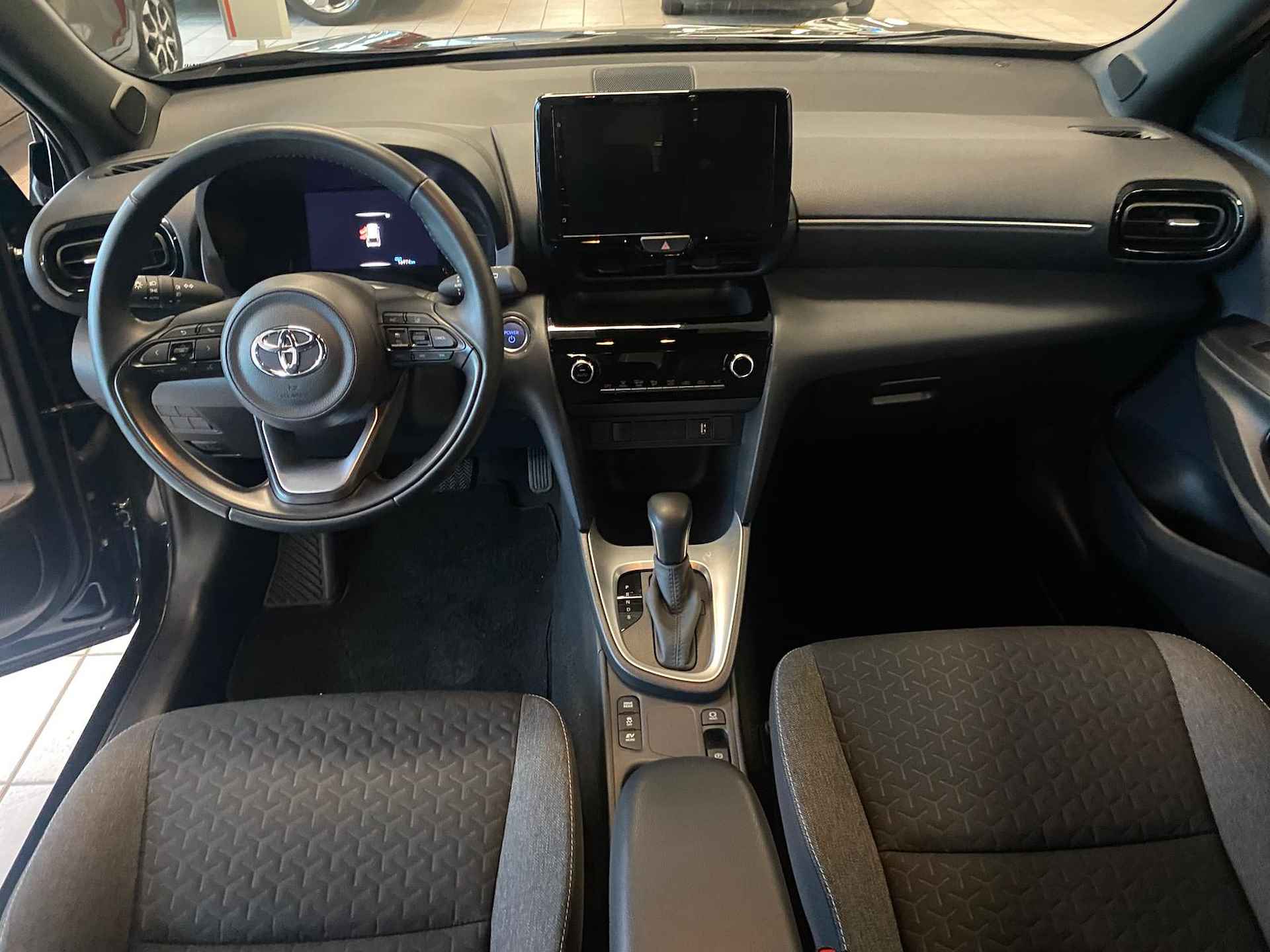 Toyota Yaris Cross 1.5 Hybrid Dynamic - 10/33